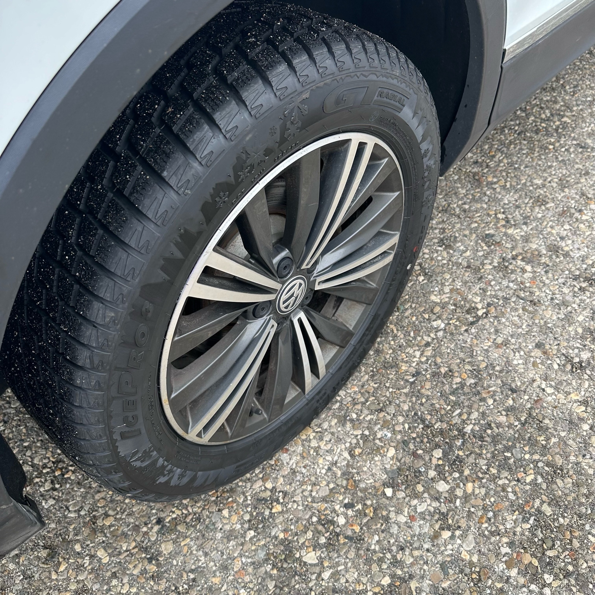 /canadacars/2018-Volkswagen-Tiguan-8099711088740675.jpg