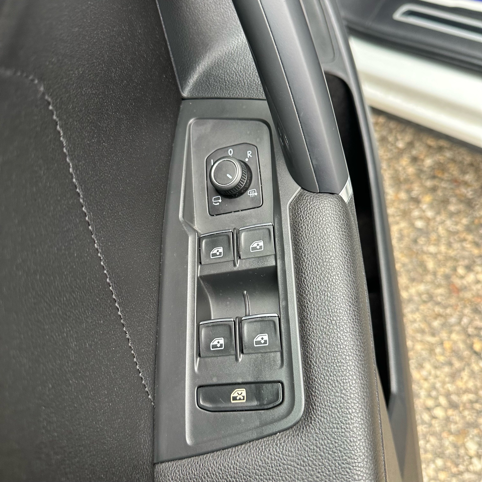 /canadacars/2018-Volkswagen-Tiguan-9012321156010339.jpg
