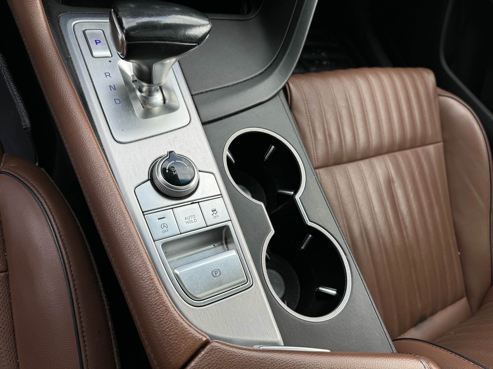 /canadacars/2019-Genesis-G70-24864413555733234.jpg