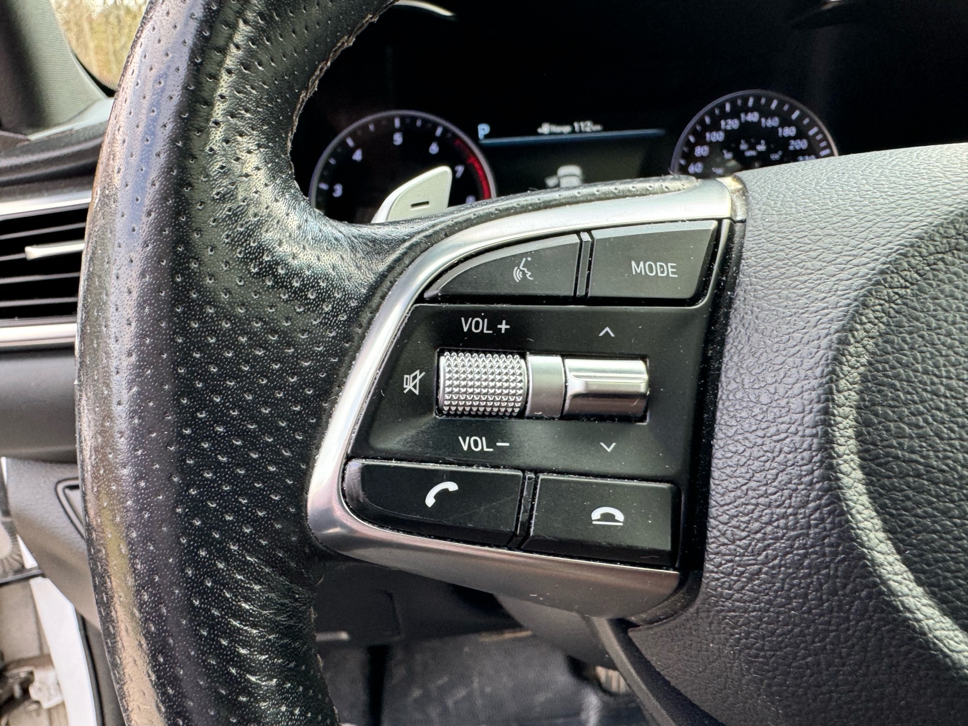 /canadacars/2019-Genesis-G70-43652311956917567.jpg