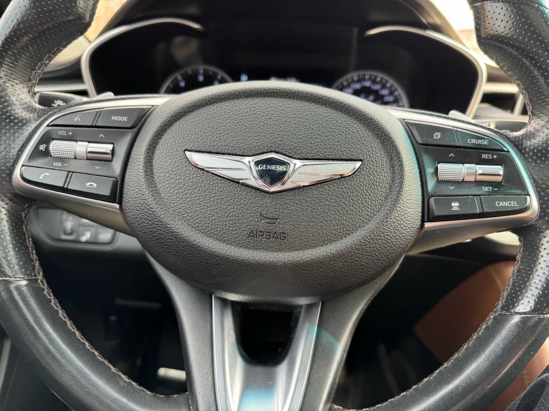 /canadacars/2019-Genesis-G70-8999086403756715.jpg