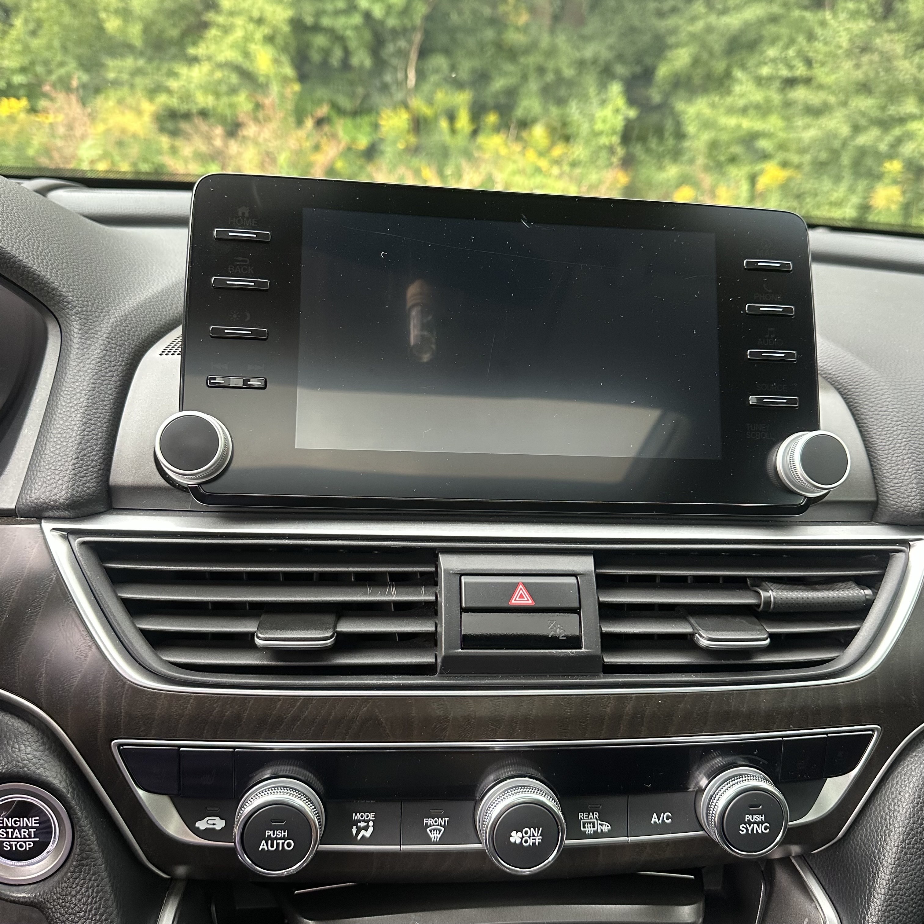 /canadacars/2019-Honda-Accord-811618357978803.jpg