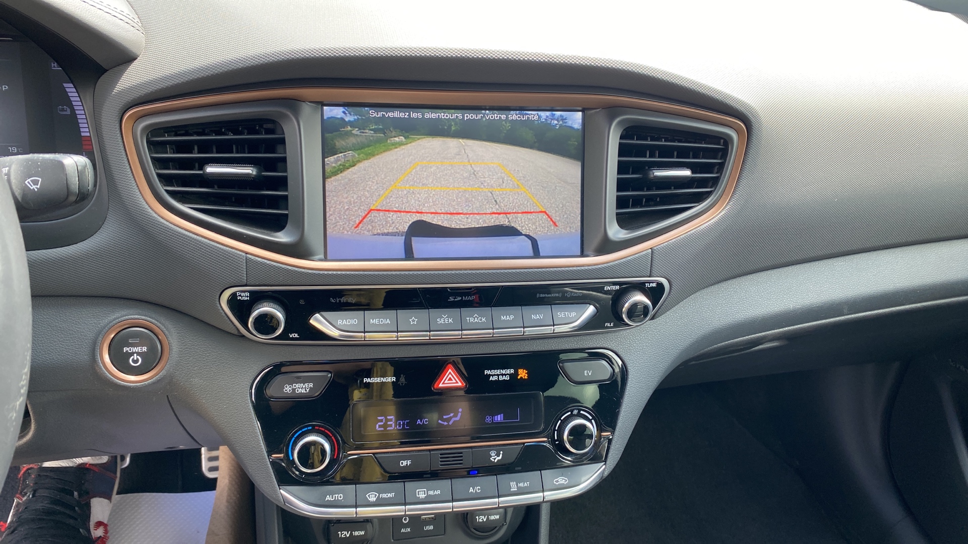/canadacars/2019-Hyundai-IoniqElectric-6848469153656085.jpg