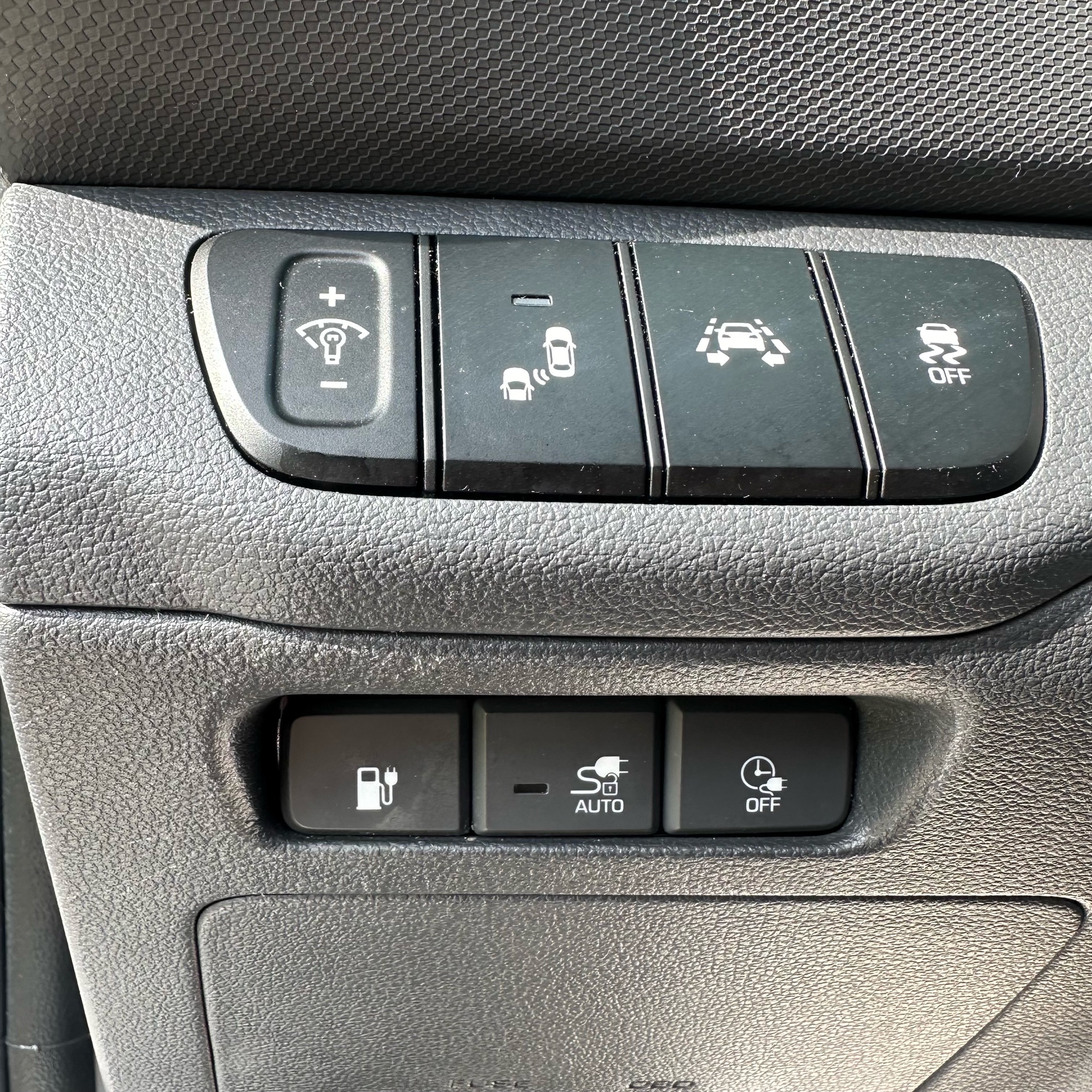 /canadacars/2019-Hyundai-IoniqElectric-9145669319566383.jpg