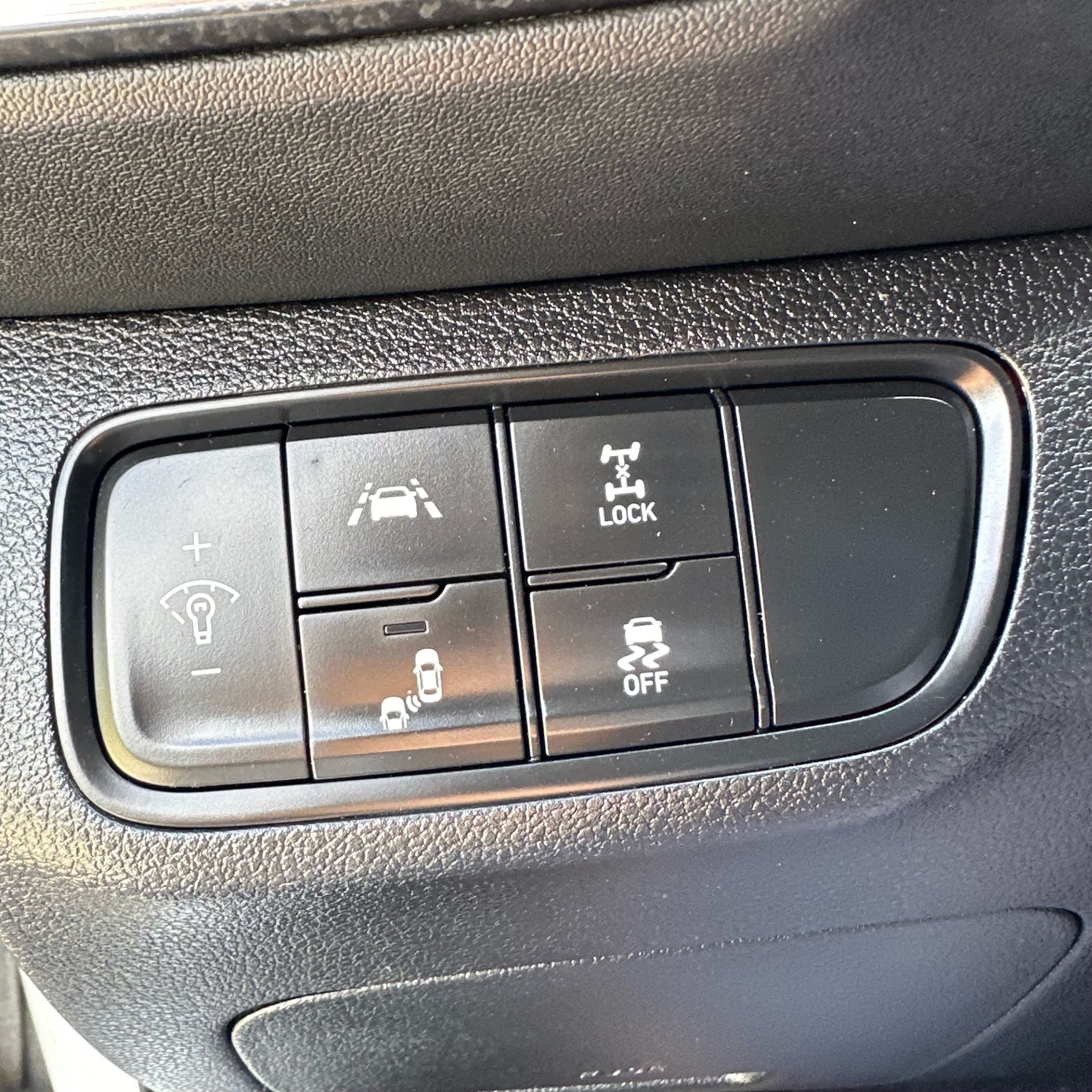 /canadacars/2019-Hyundai-SantaFe-08559161611189015.jpg