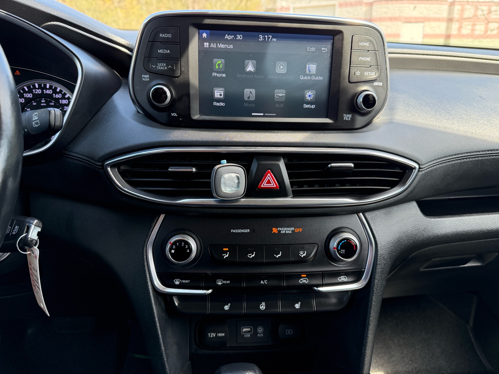 /canadacars/2019-Hyundai-SantaFe-11603888941352425.jpg