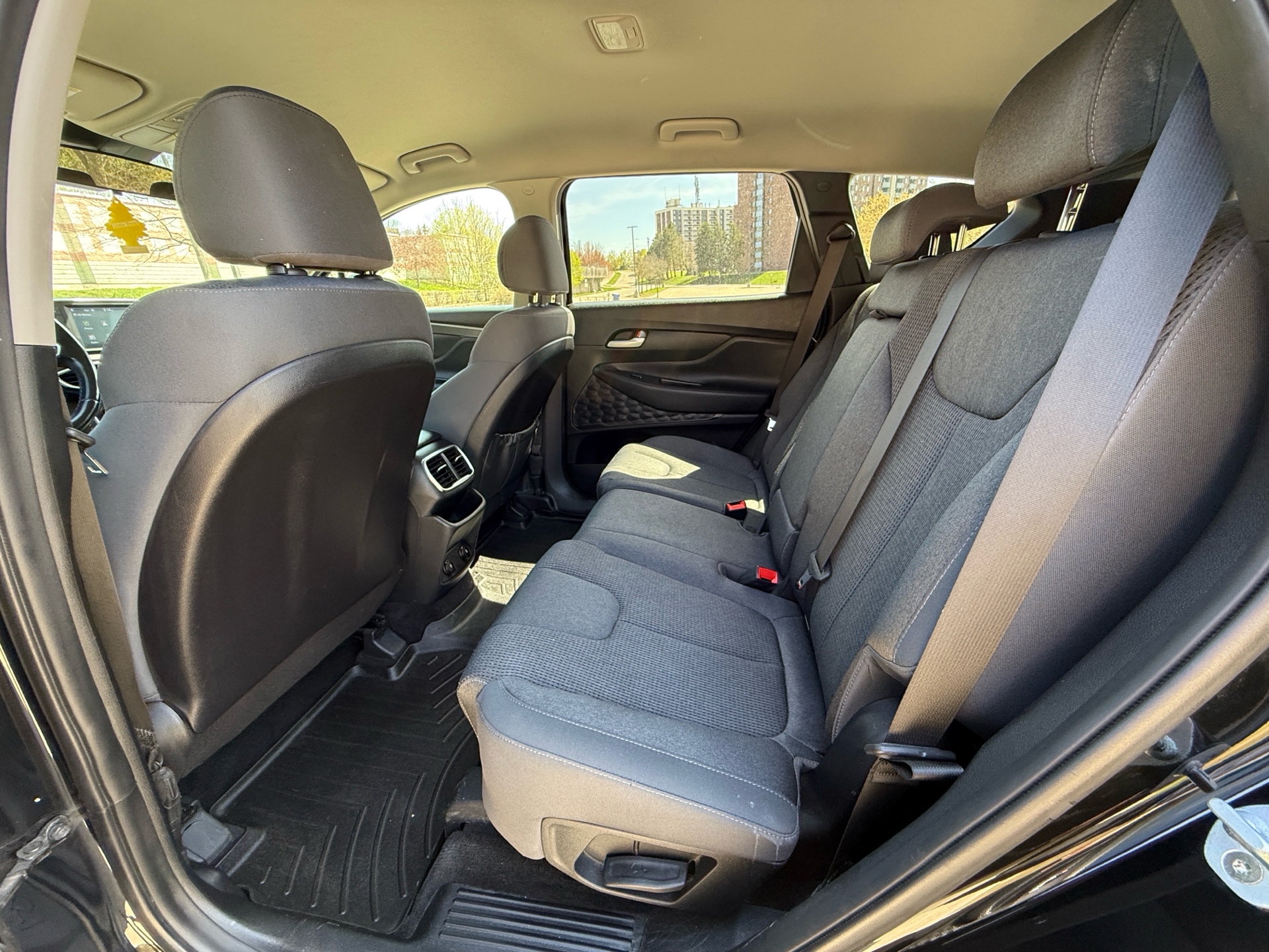 /canadacars/2019-Hyundai-SantaFe-12077342993086582.jpg