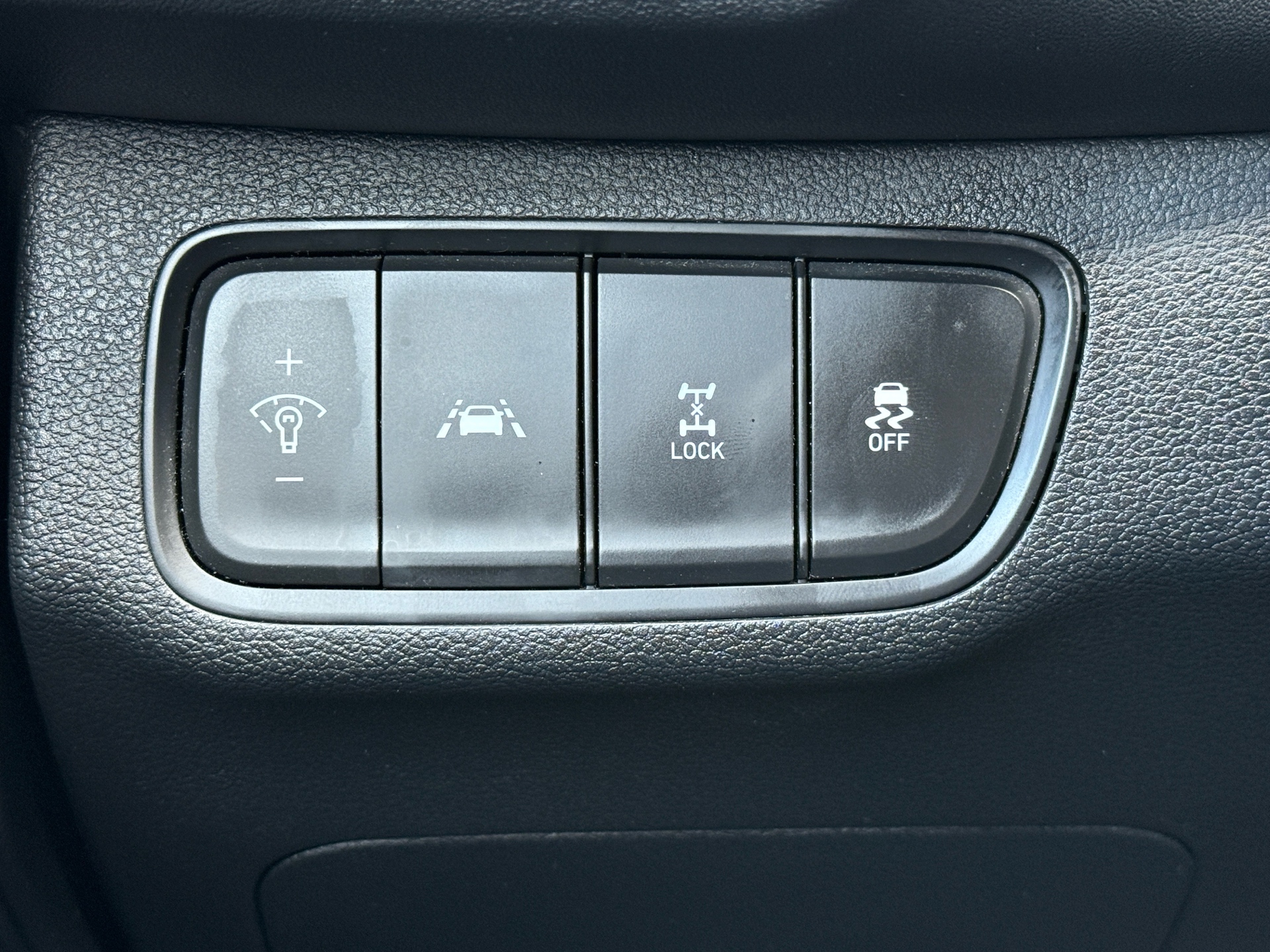 /canadacars/2019-Hyundai-SantaFe-8056184770763759.jpg