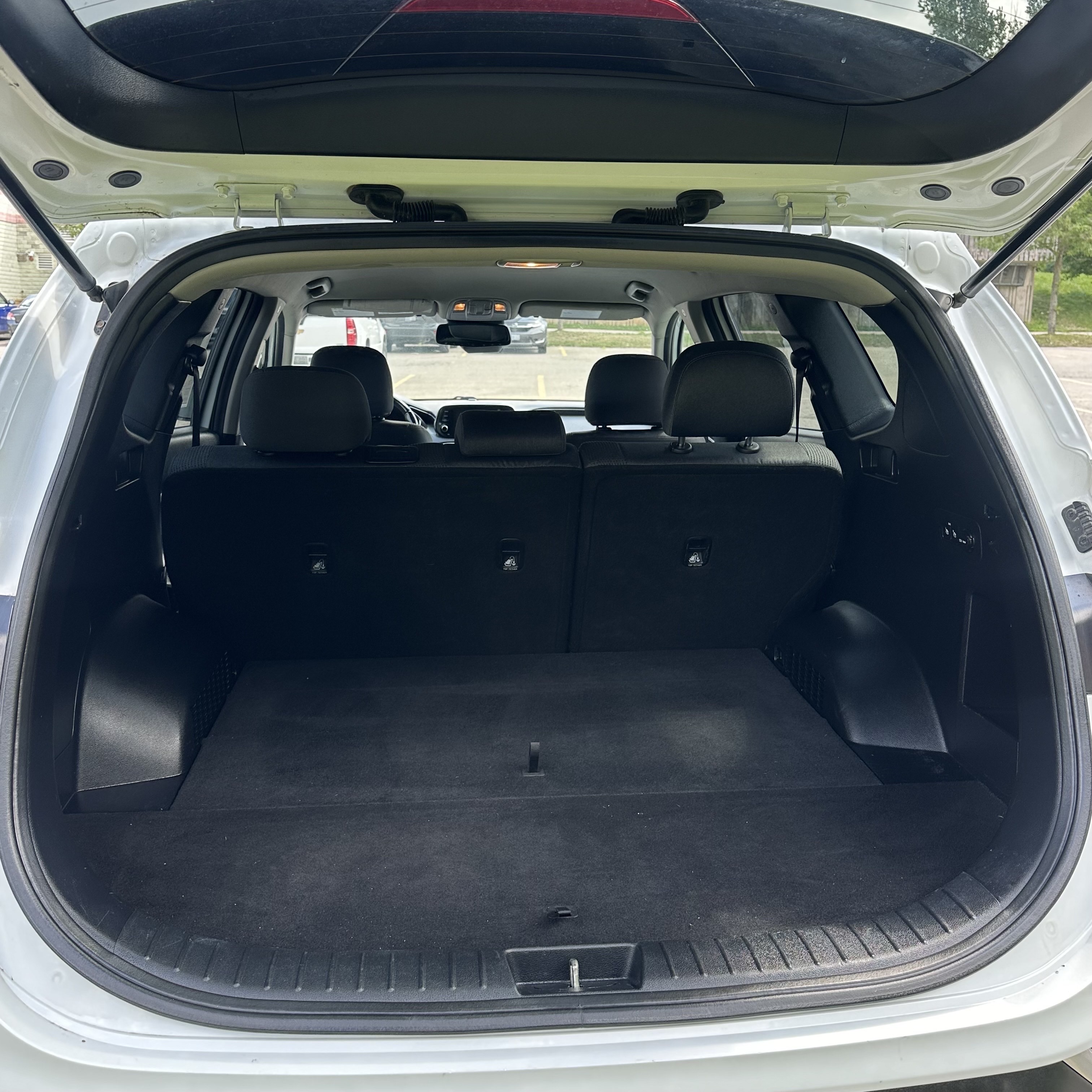 /canadacars/2019-Hyundai-SantaFe-8693974717003989.jpg