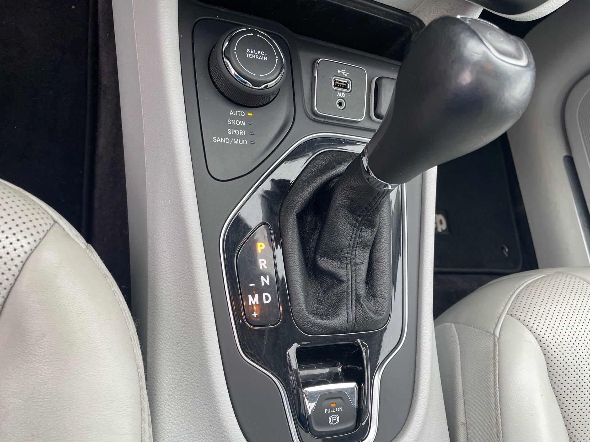 /canadacars/2019-Jeep-Cherokee-44410286008596866.jpg