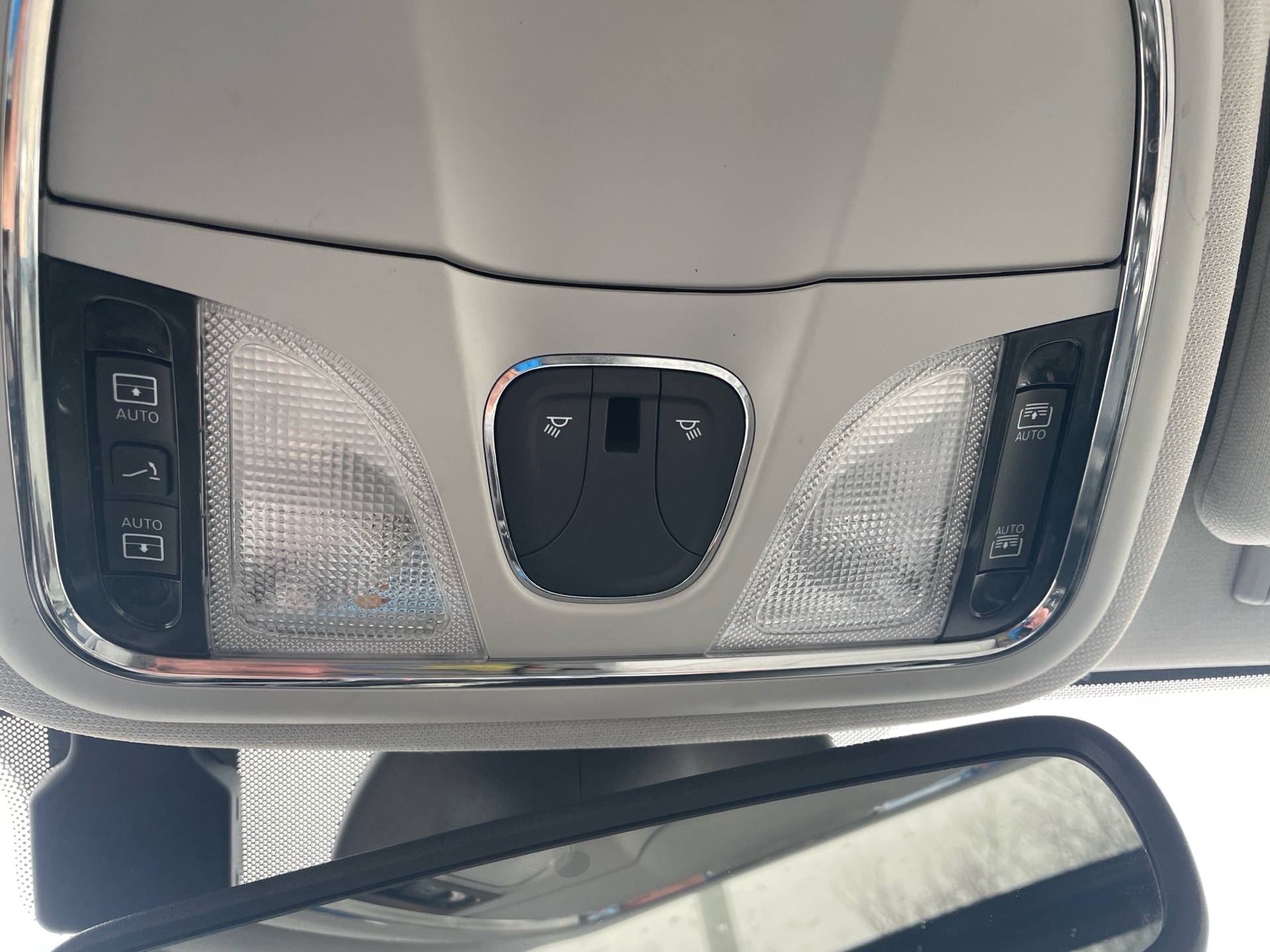 /canadacars/2019-Jeep-Cherokee-6056379257590456.jpg