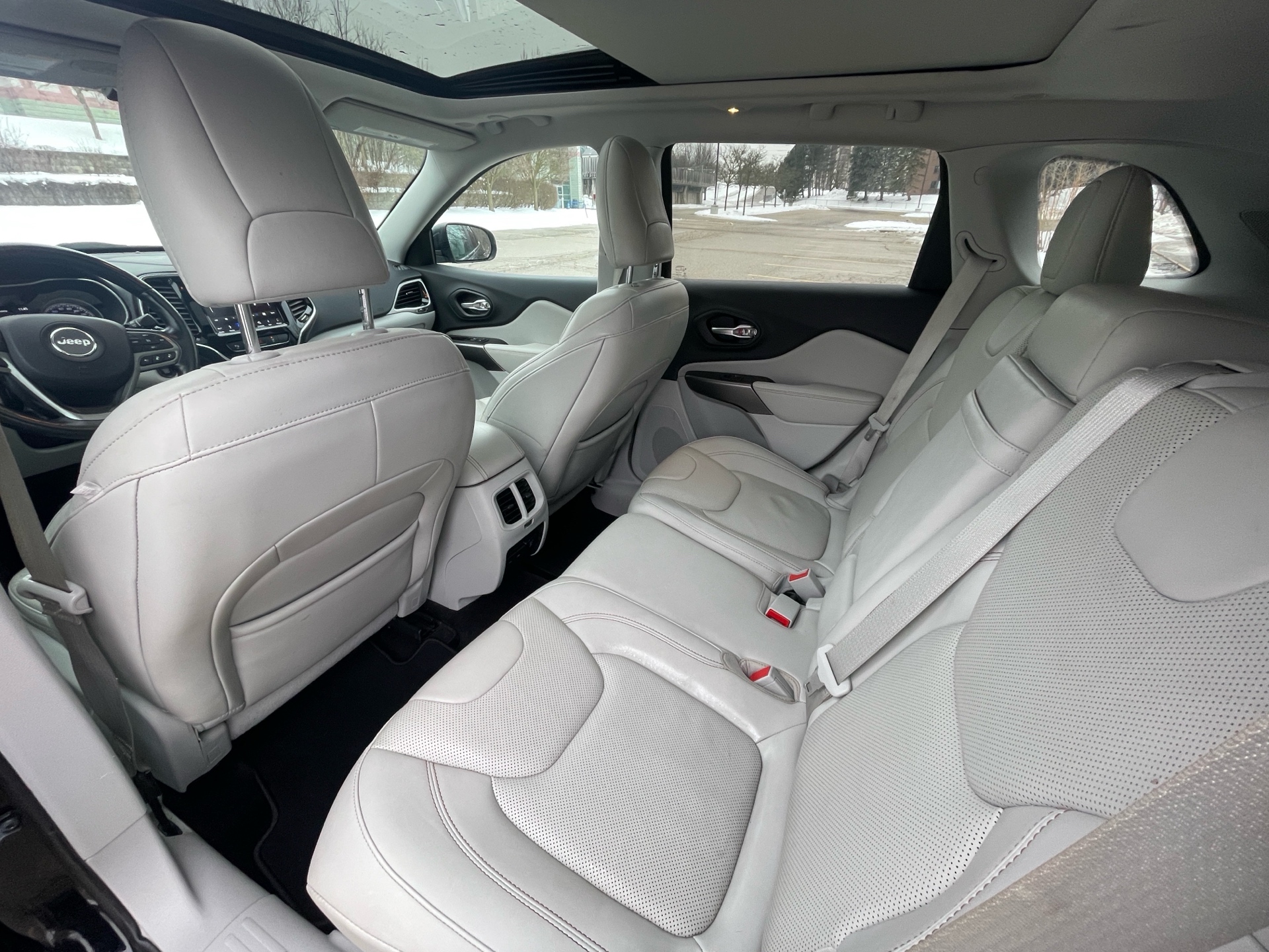 /canadacars/2019-Jeep-Cherokee-6650105571175255.jpg