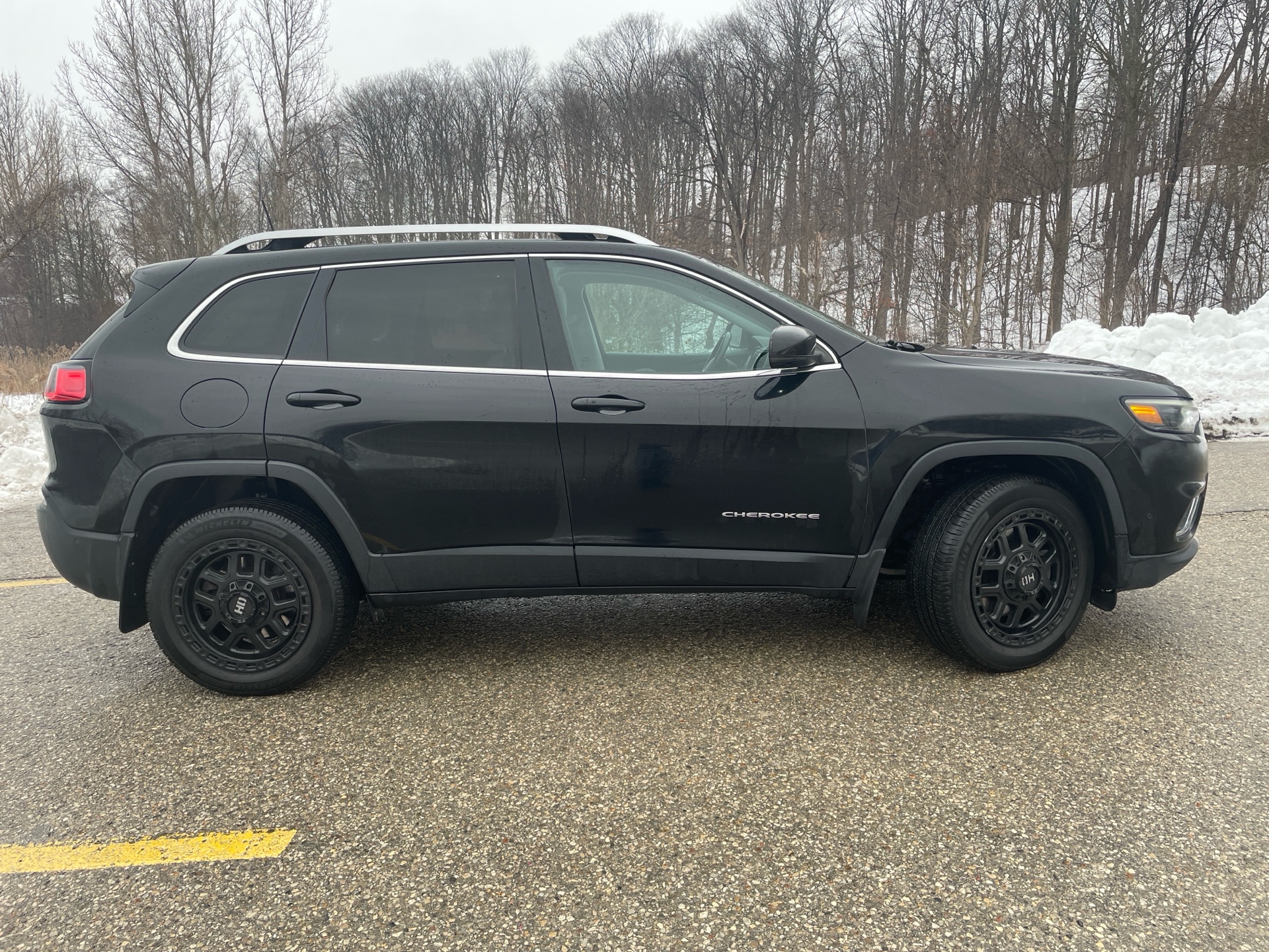 /canadacars/2019-Jeep-Cherokee-7991778801792822.jpg