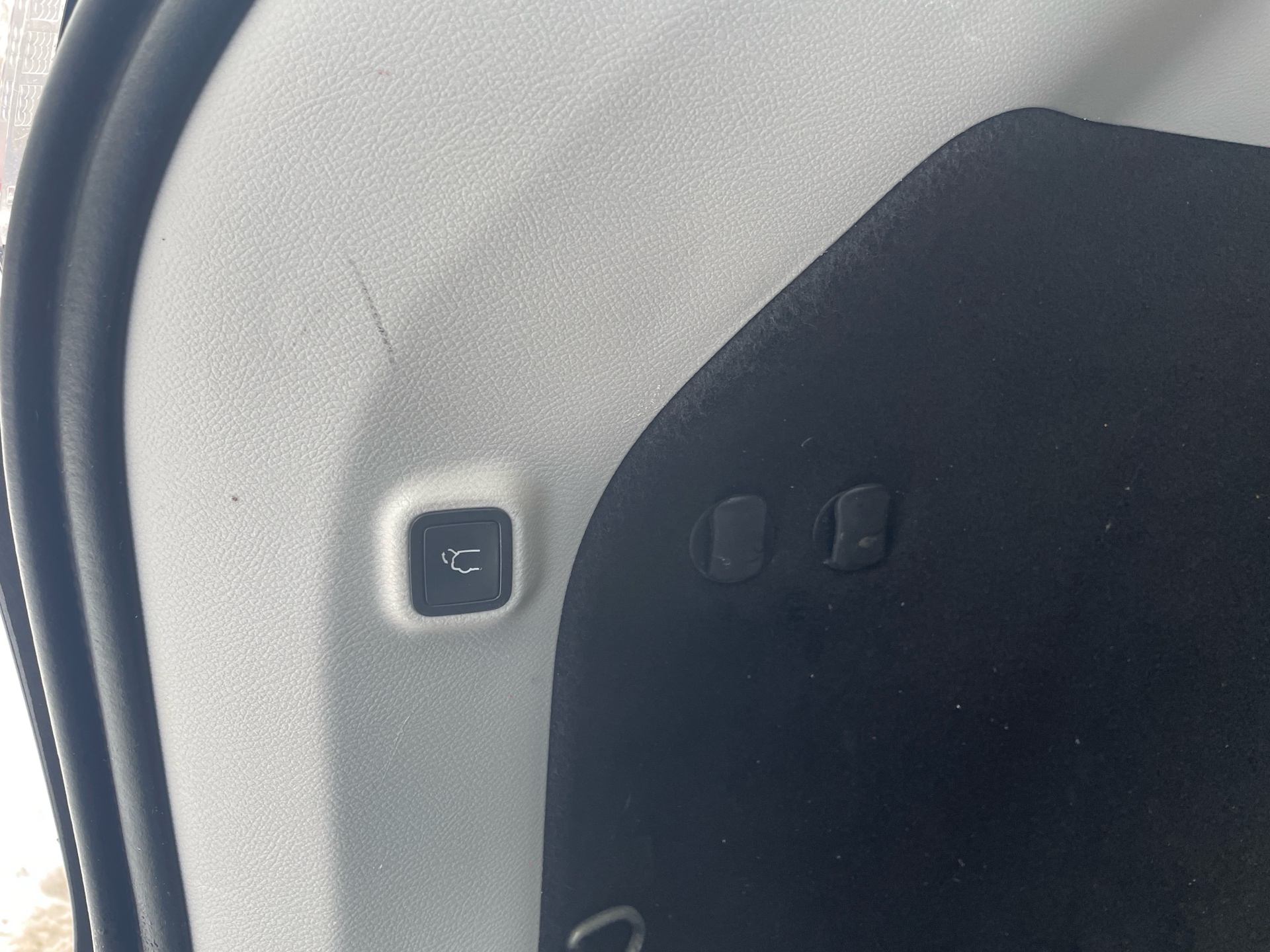 /canadacars/2019-Jeep-Cherokee-8279414002629477.jpg