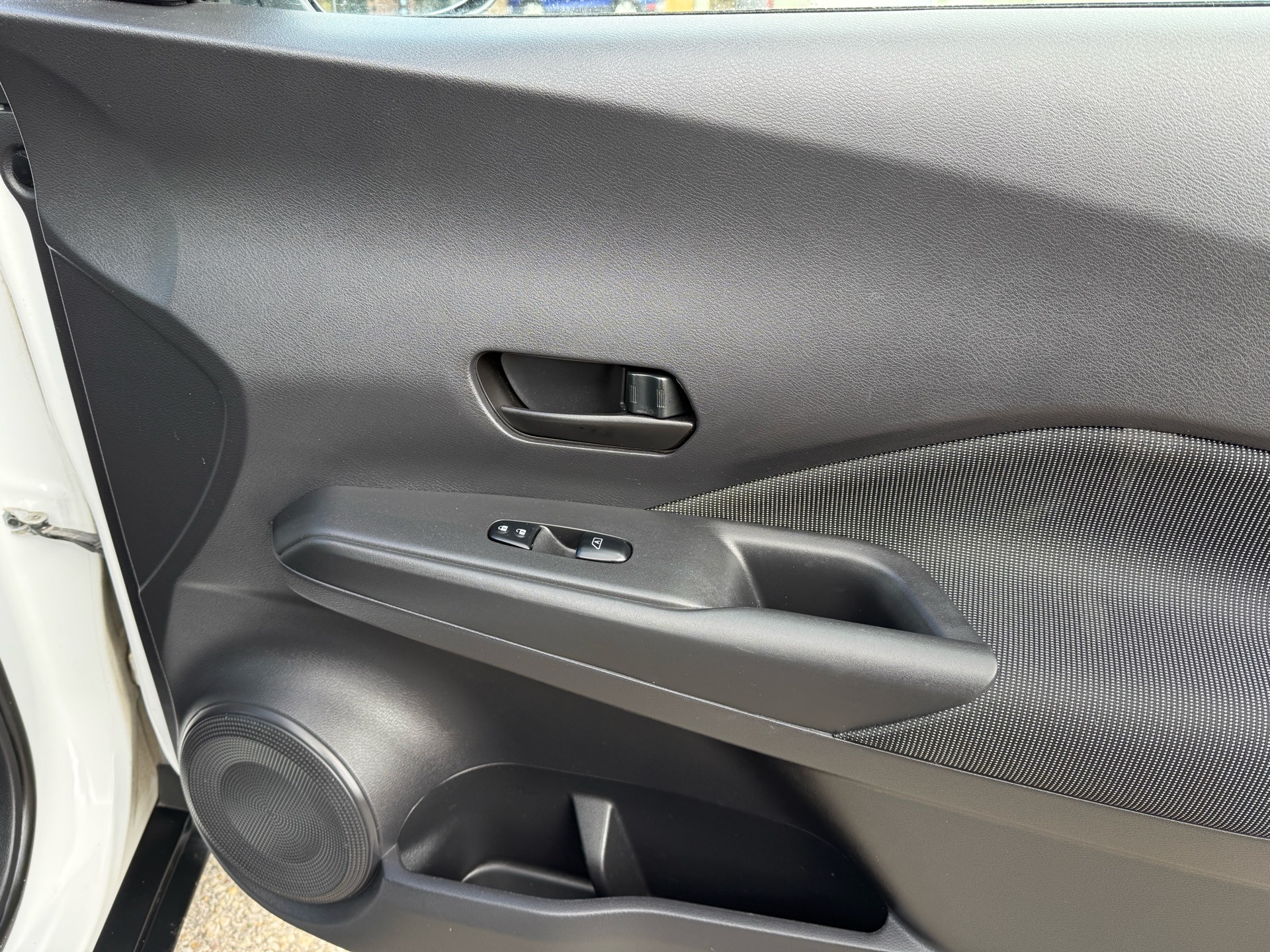 /canadacars/2019-NISSAN-KICKS-14101112875225308.jpg