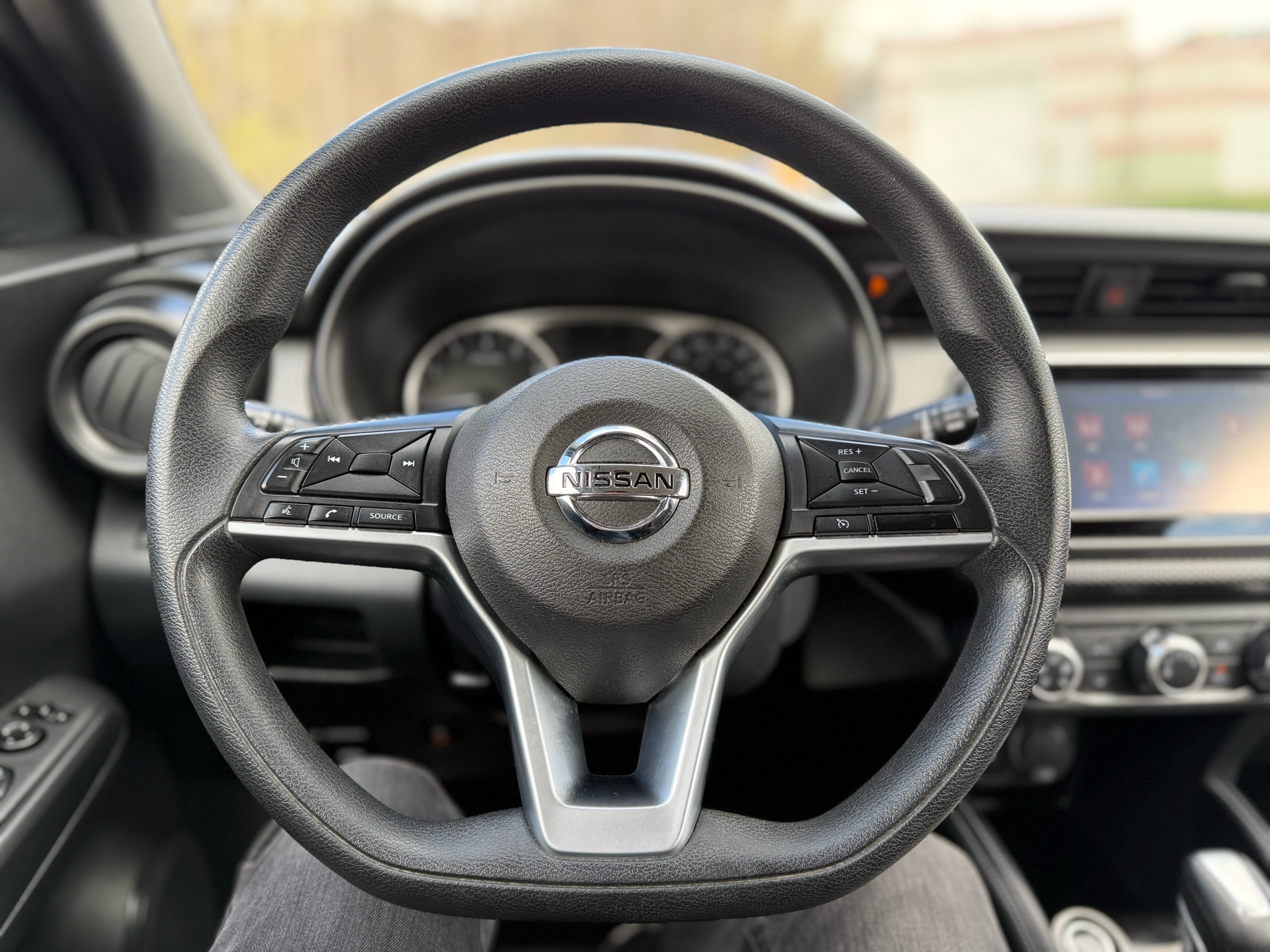 /canadacars/2019-NISSAN-KICKS-20768715982397046.jpg