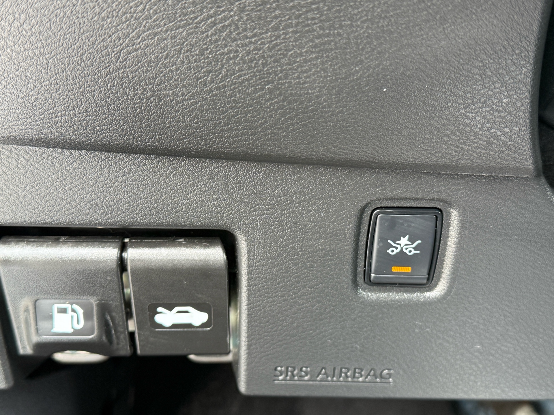 /canadacars/2019-NISSAN-KICKS-7380577972813314.jpg