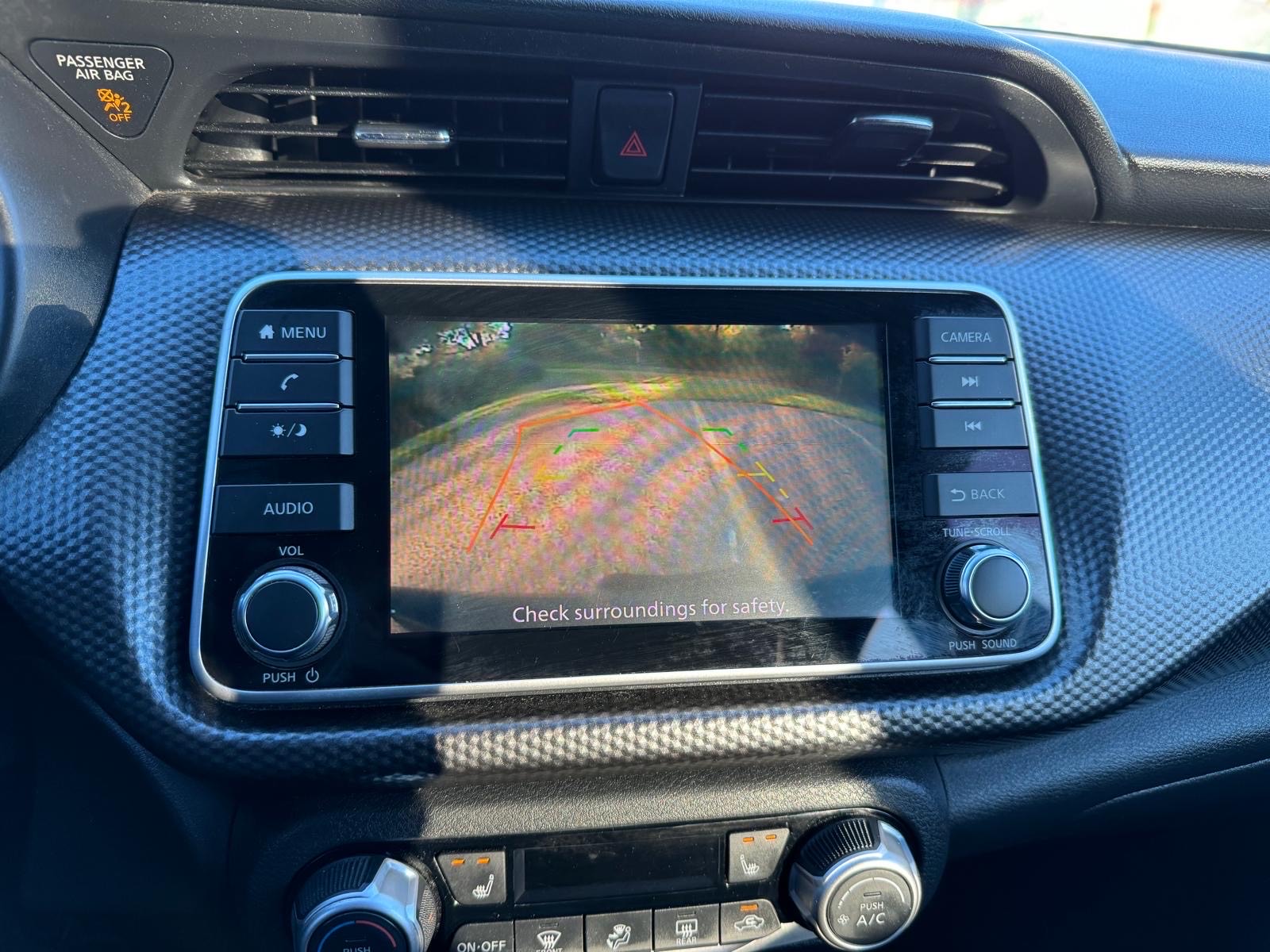 /canadacars/2019-Nissan-Kicks-8236743231682504.jpg