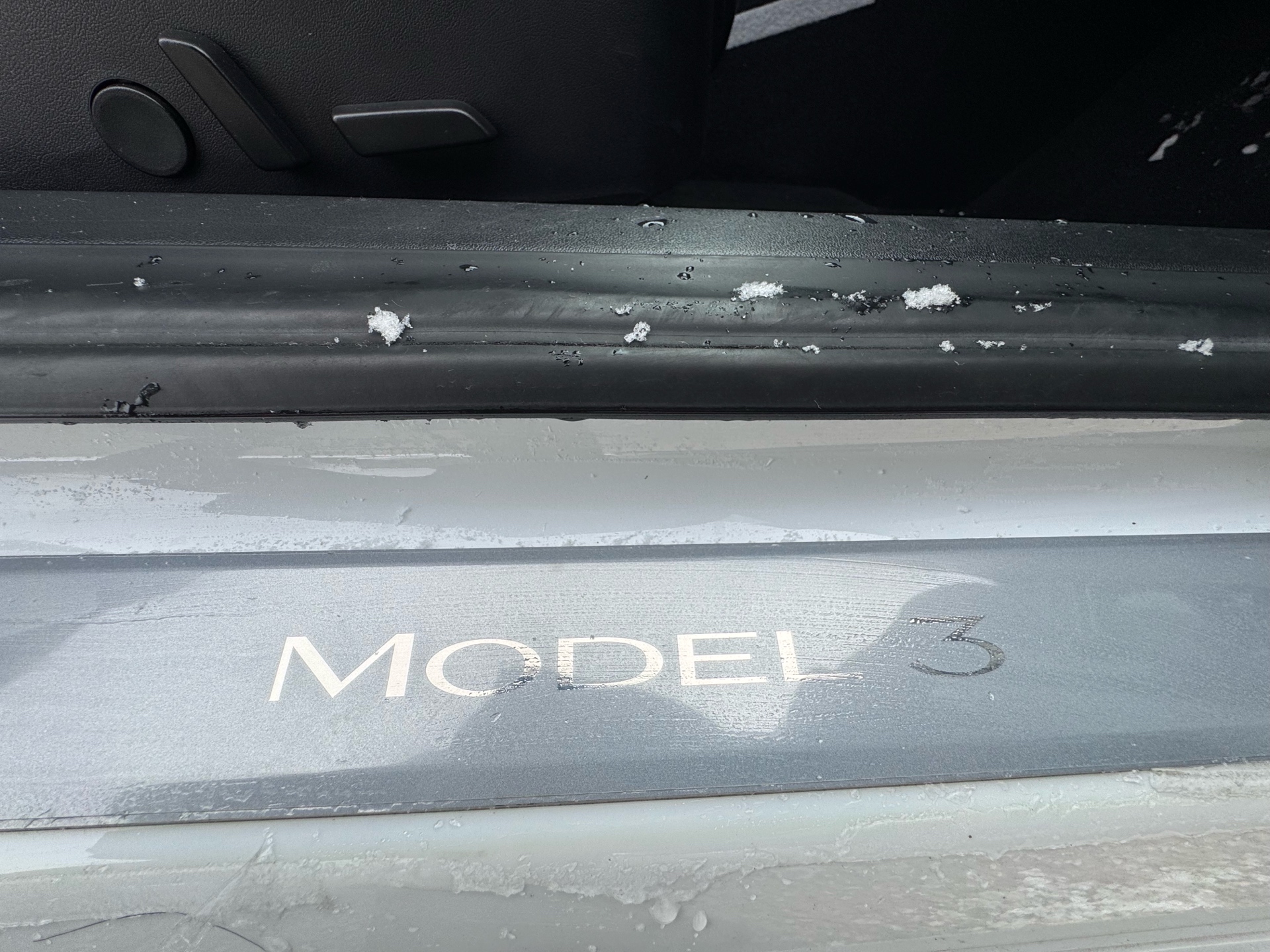 /canadacars/2019-Tesla-Model3-12942567211310307.jpg