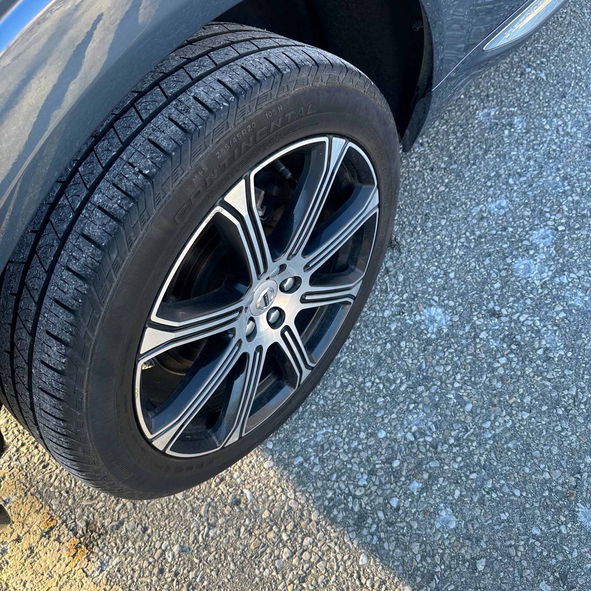 /canadacars/2020-VOLVO-XC60-25906432011983793.jpg