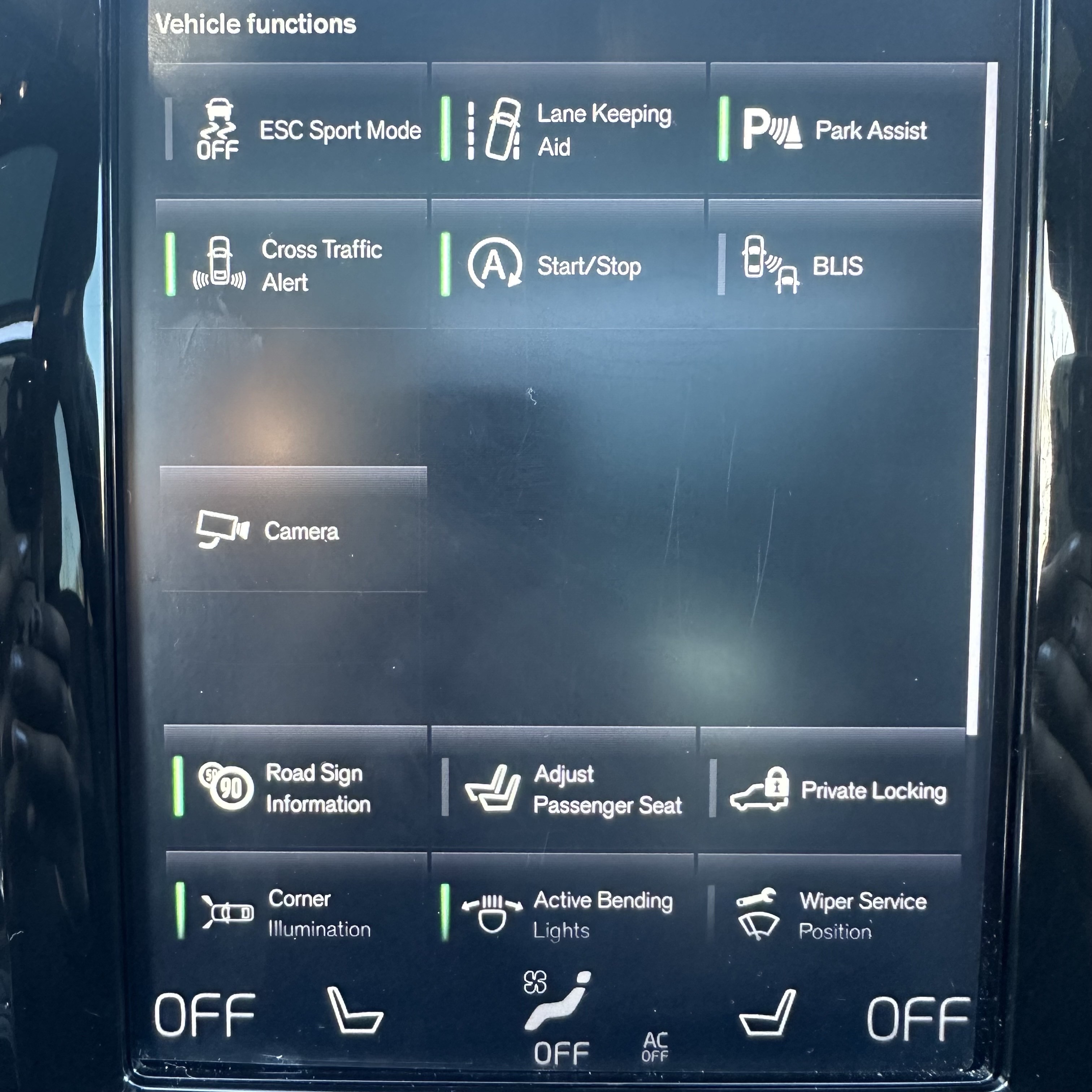/canadacars/2020-VOLVO-XC60-8141268797963603.jpg