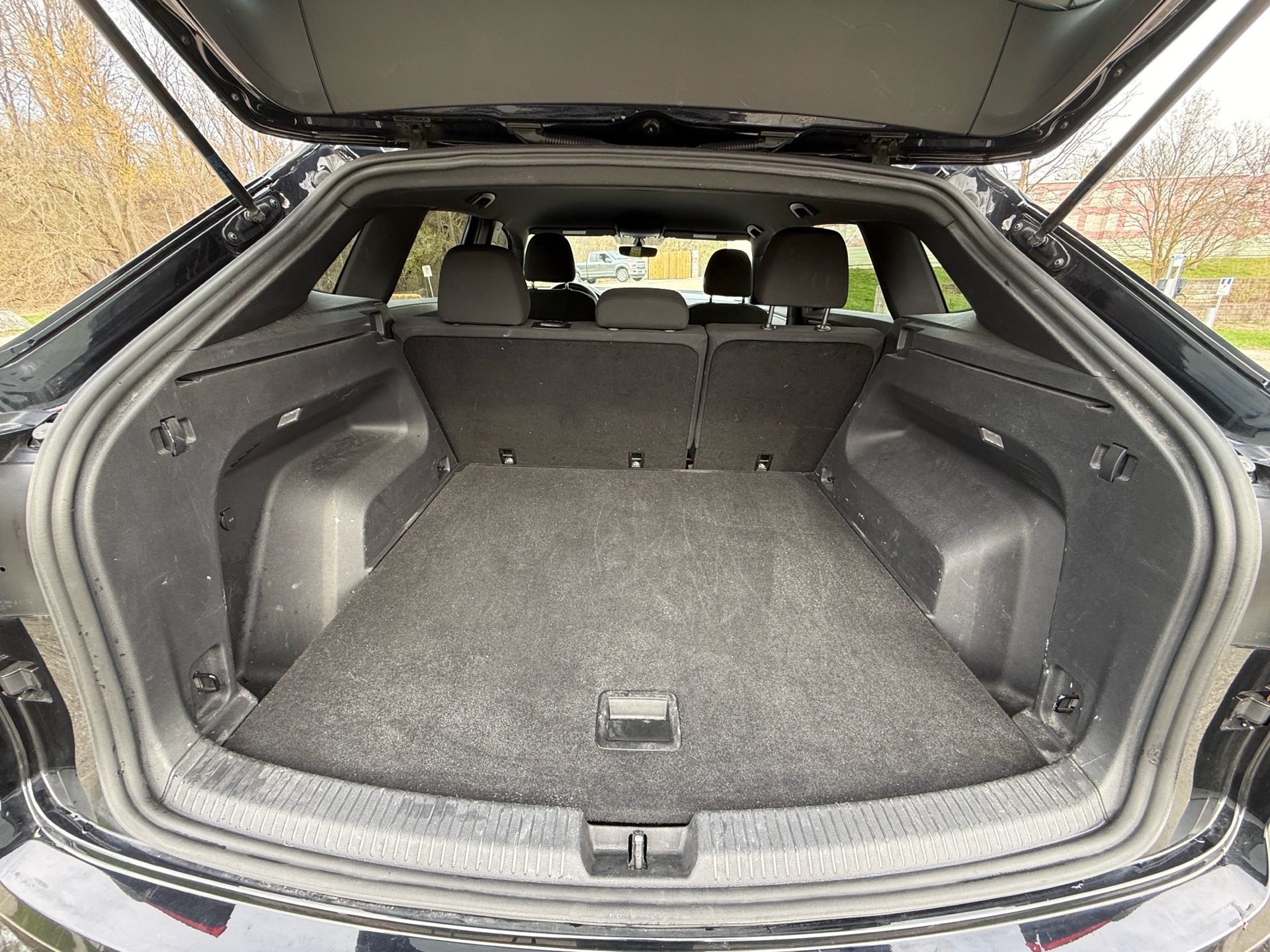 /canadacars/2020-Volkswagen-AtlasCross-25986352202132856.jpg