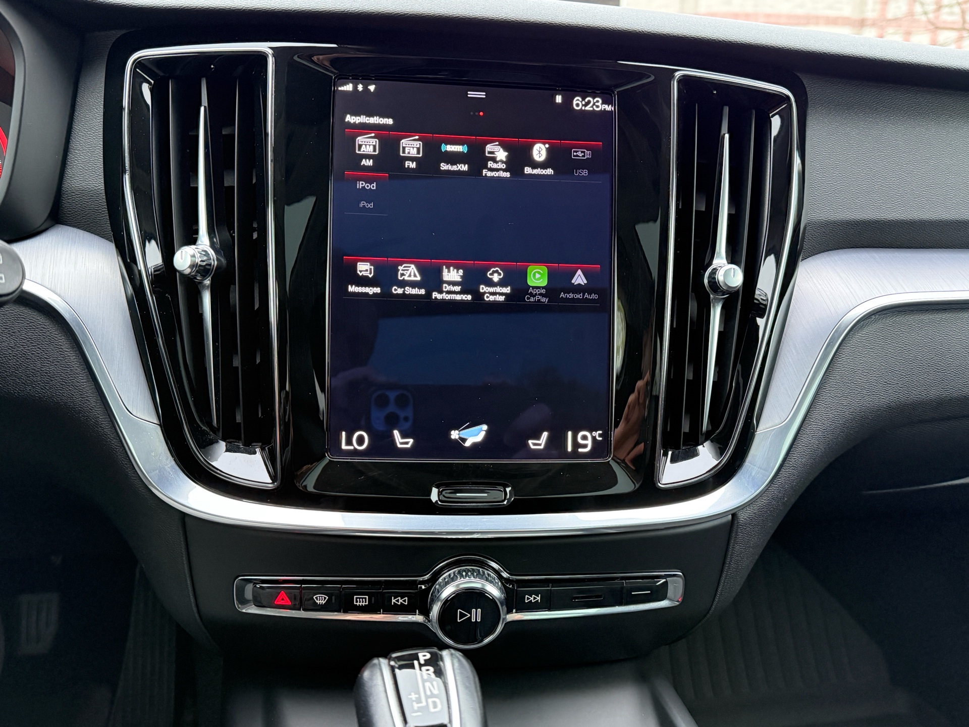 /canadacars/2021-Volvo-V60Cross-377422819525856.jpg