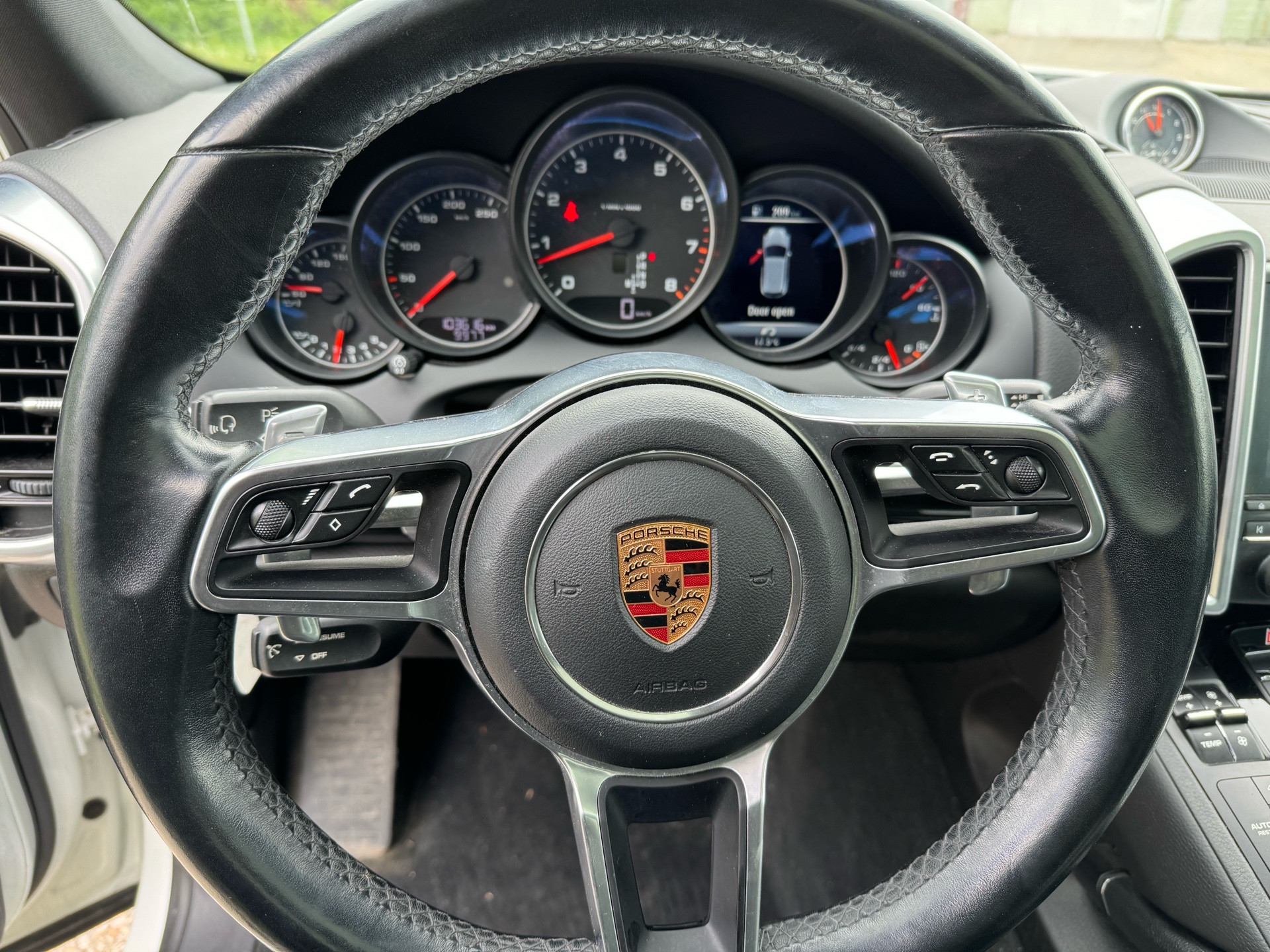 /canadacarscambridge/2017-Porsche-Cayenne-2851141970798281.jpg