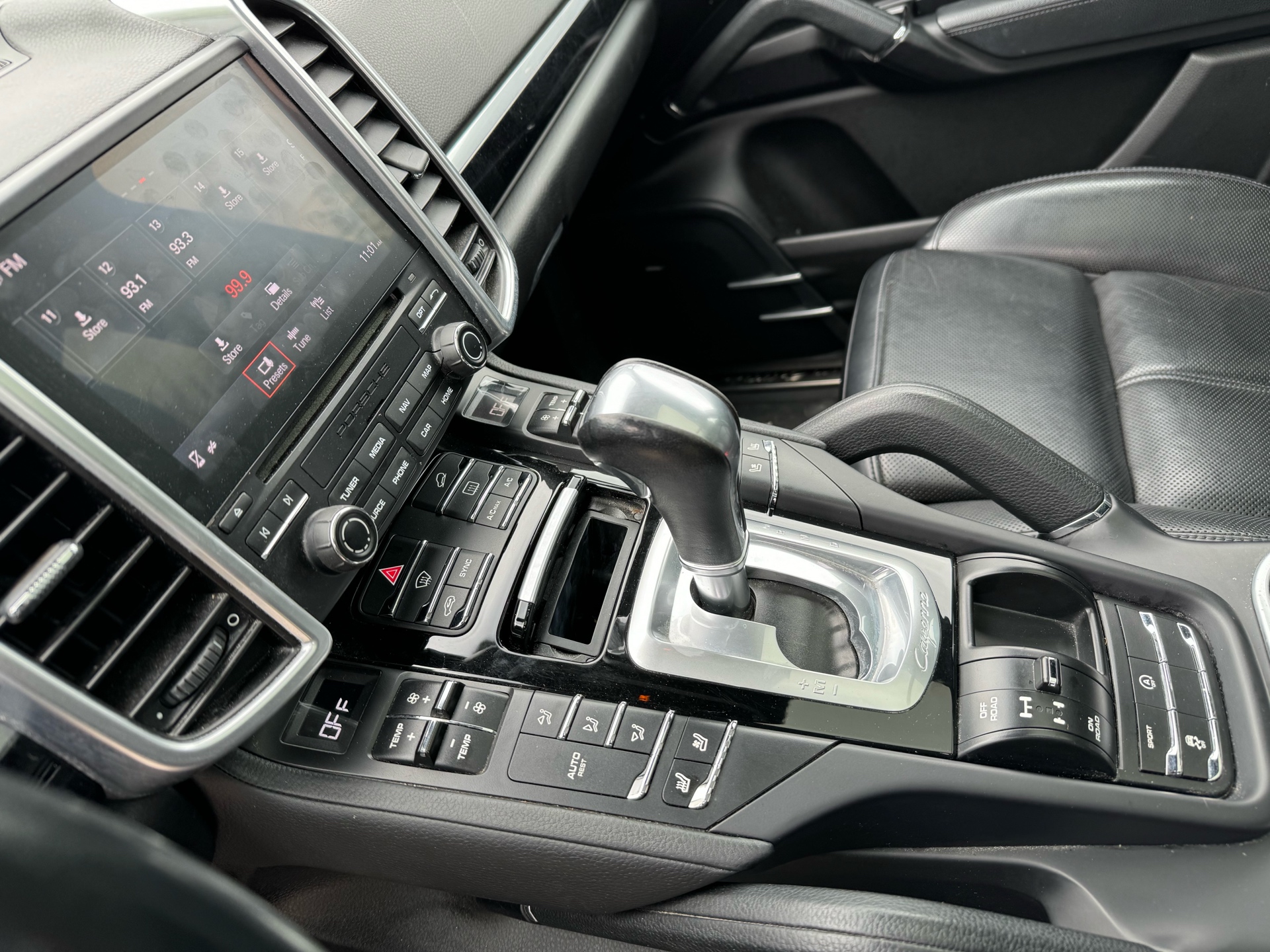 /canadacarscambridge/2017-Porsche-Cayenne-4095306516771302.jpg
