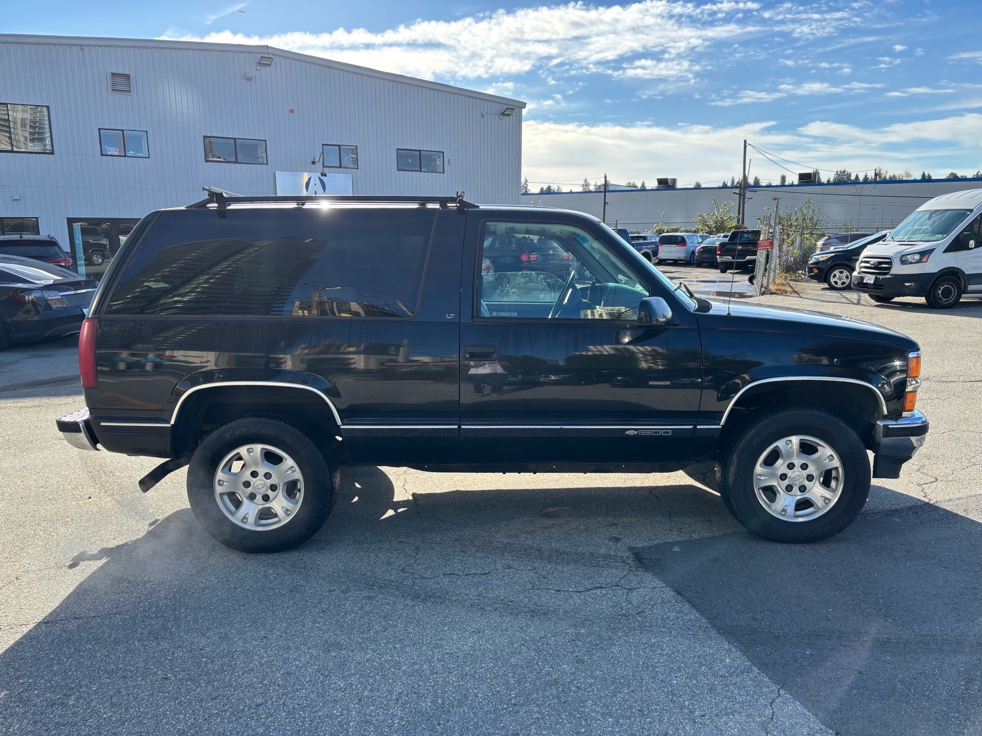 /canwestautoinc/1996-Chevrolet-Tahoe-25186613241220934.jpg
