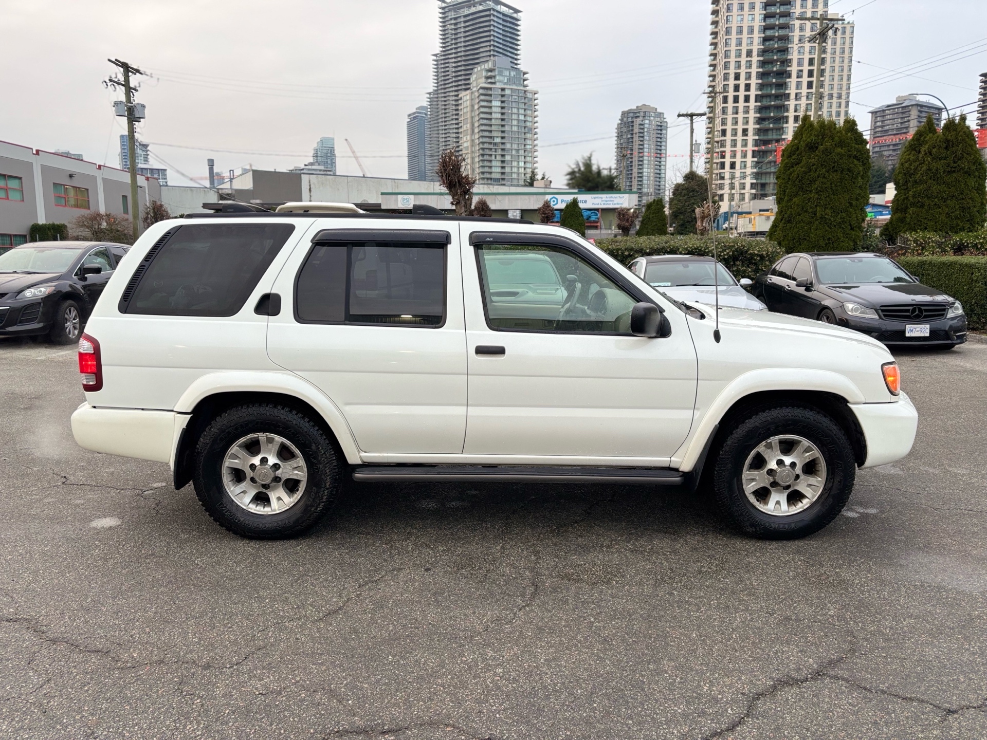/canwestautoinc/2001-Nissan-Pathfinder-3453628129032873.jpg