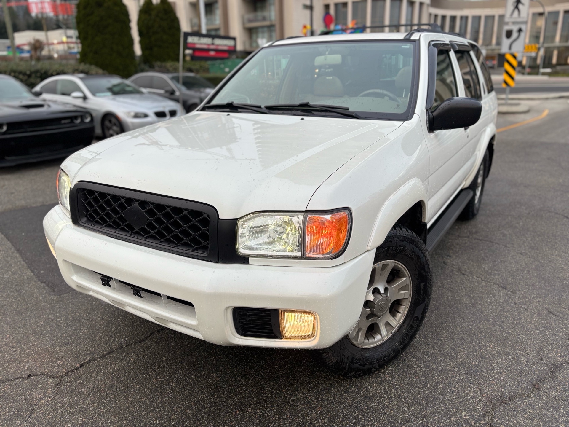 /canwestautoinc/2001-Nissan-Pathfinder-9905325422269684.jpg
