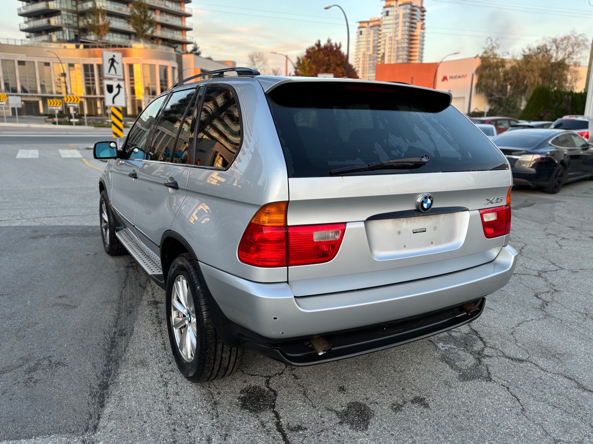 /canwestautoinc/2002-BMW-X5Series-2758545186609134.jpg