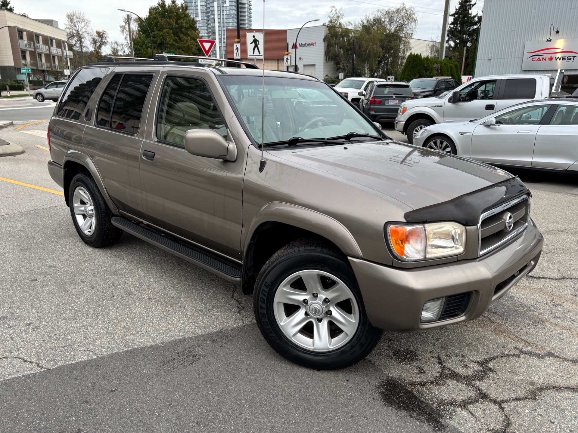 /canwestautoinc/2002-Nissan-Pathfinder-4589295029456575.jpg
