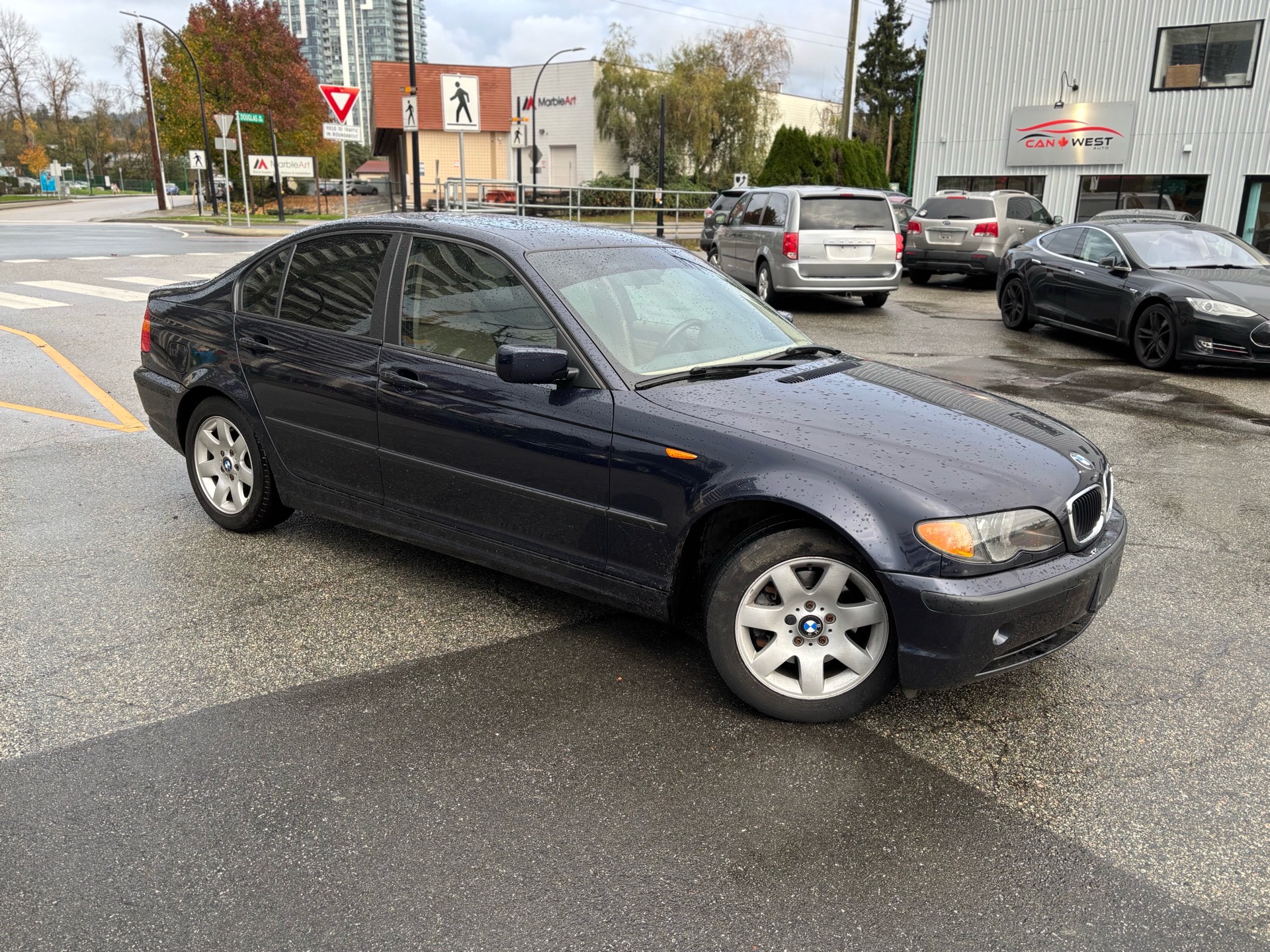 /canwestautoinc/2005-BMW-3Series-03398463299118504.jpg