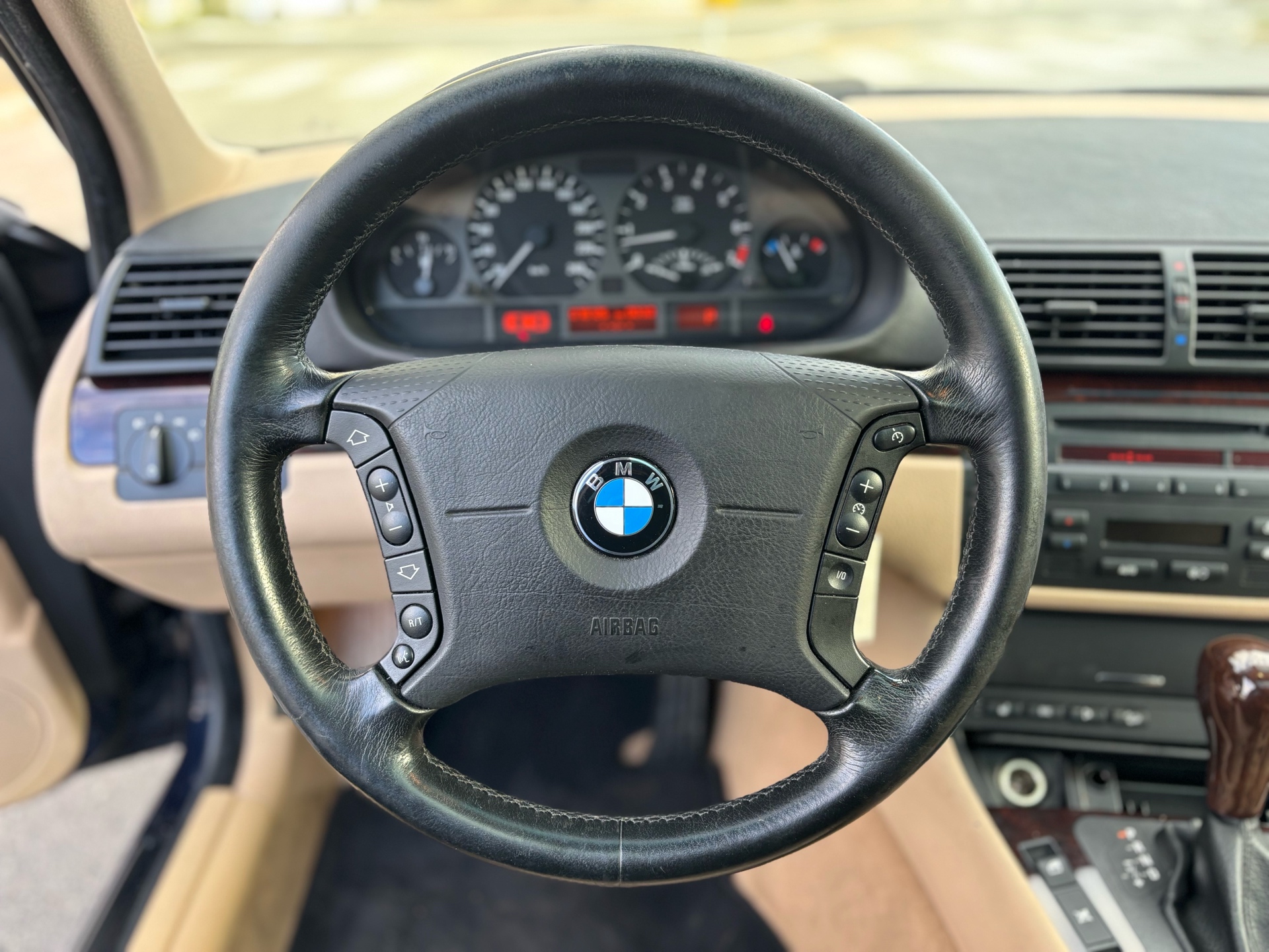 /canwestautoinc/2005-BMW-3Series-04029976603222862.jpg