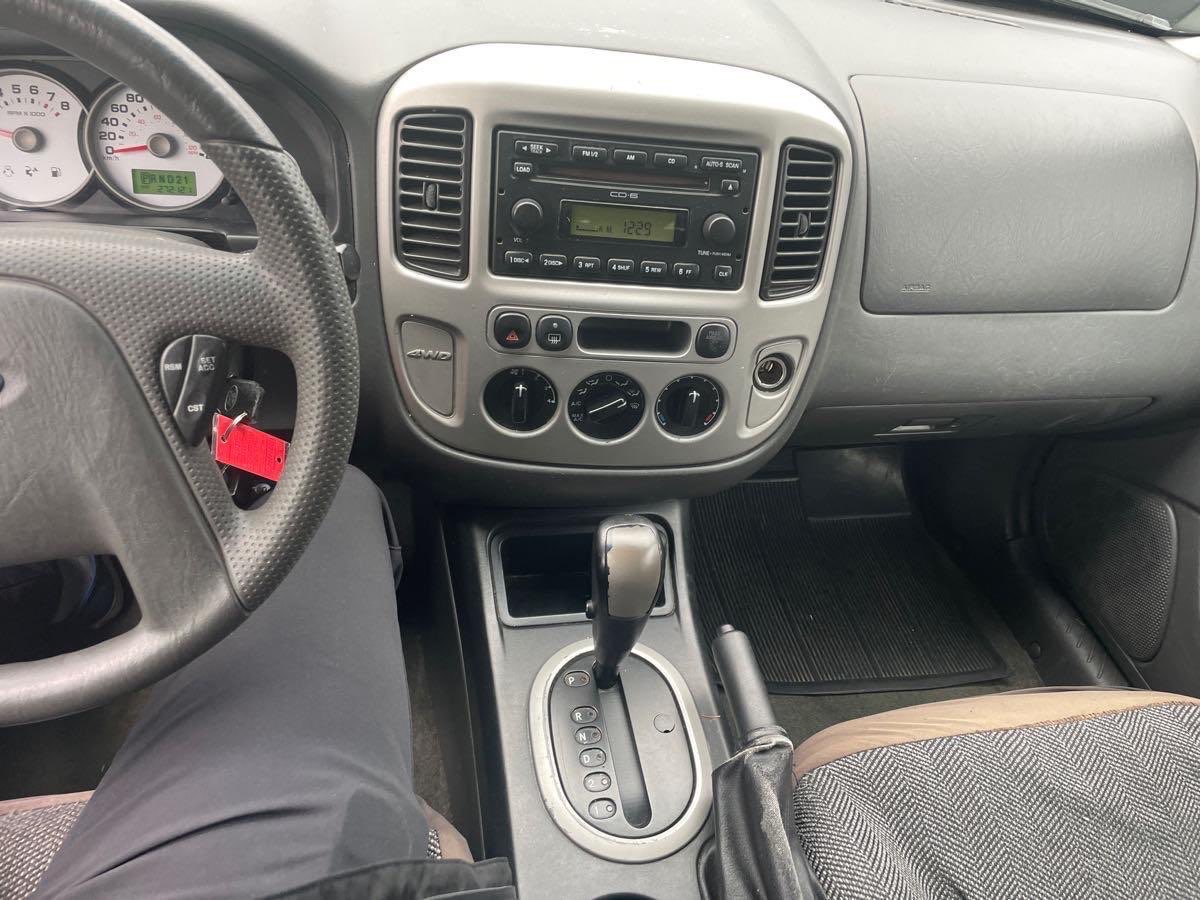 /canwestautoinc/2005-Ford-Escape-1683957947015584.jpg