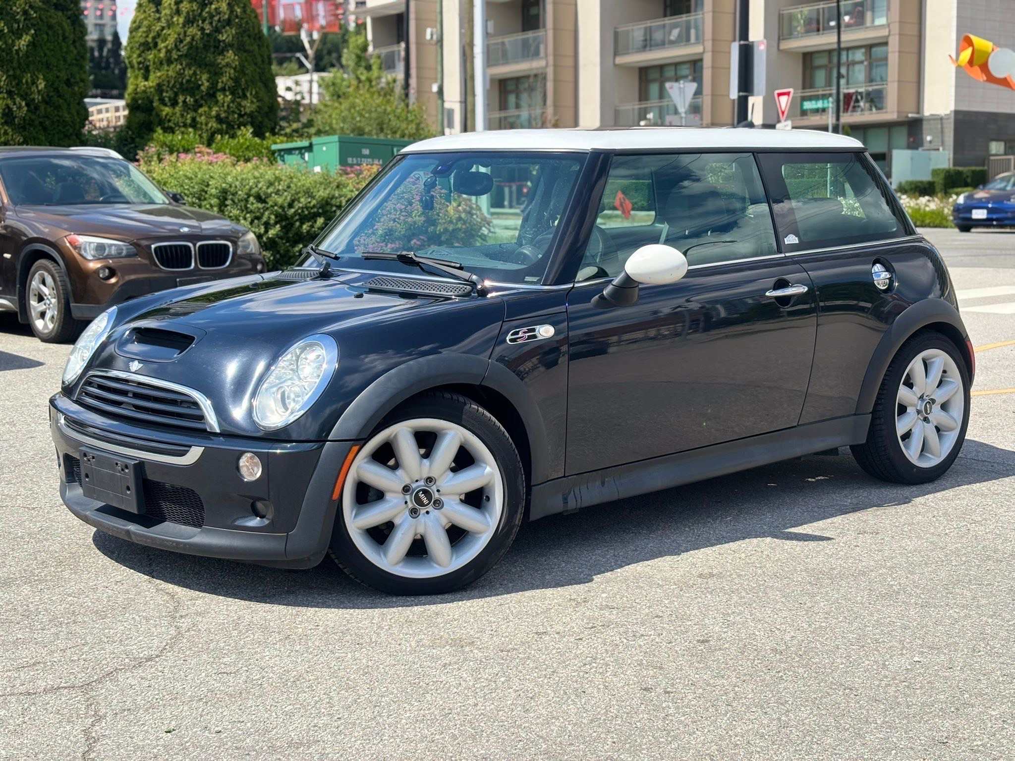 /canwestautoinc/2006-MINI-CooperHardtop-2185591873476156.jpg