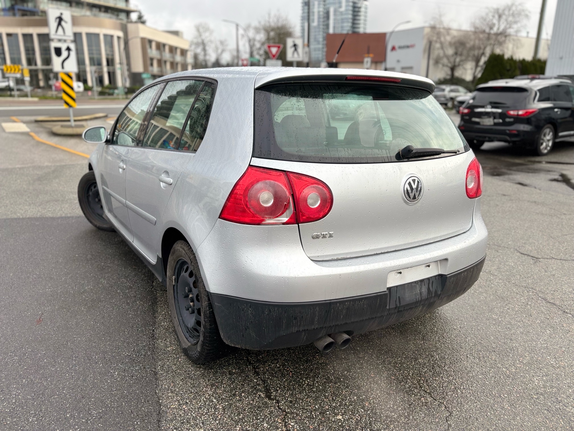 /canwestautoinc/2007-Volkswagen-GTI-29144236644027965.jpg