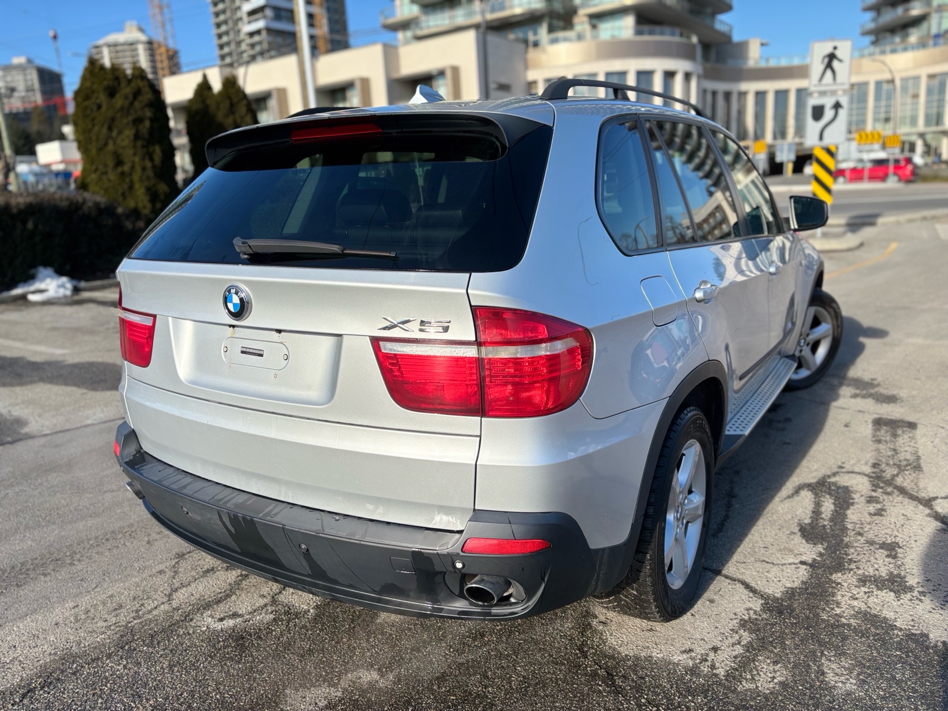 /canwestautoinc/2008-BMW-X5-18710261106622528.jpg