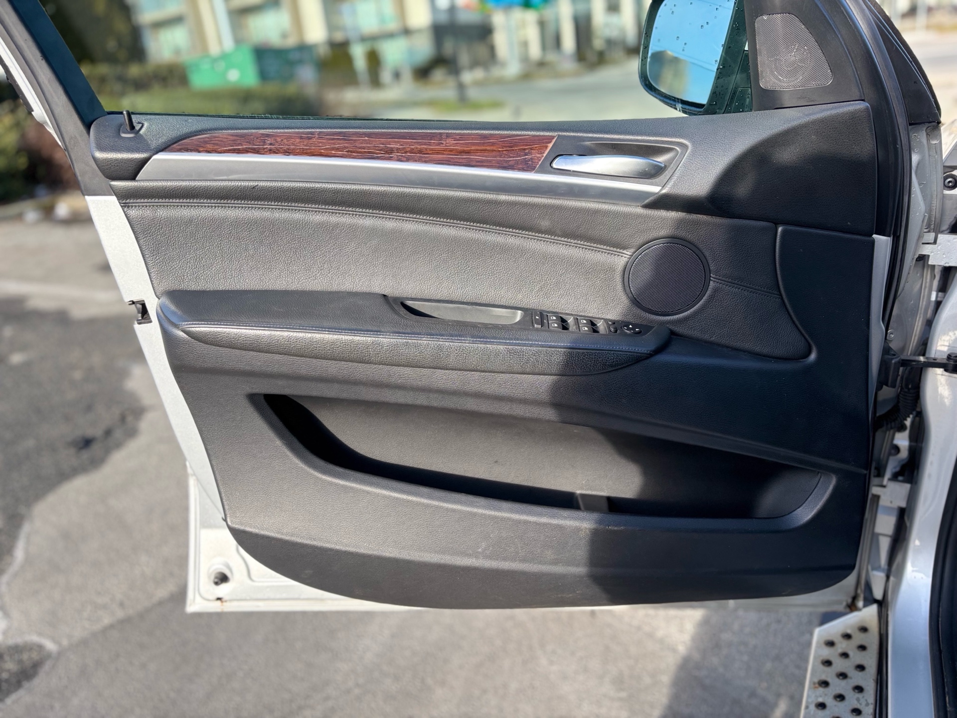 /canwestautoinc/2008-BMW-X5-6188511396379153.jpg
