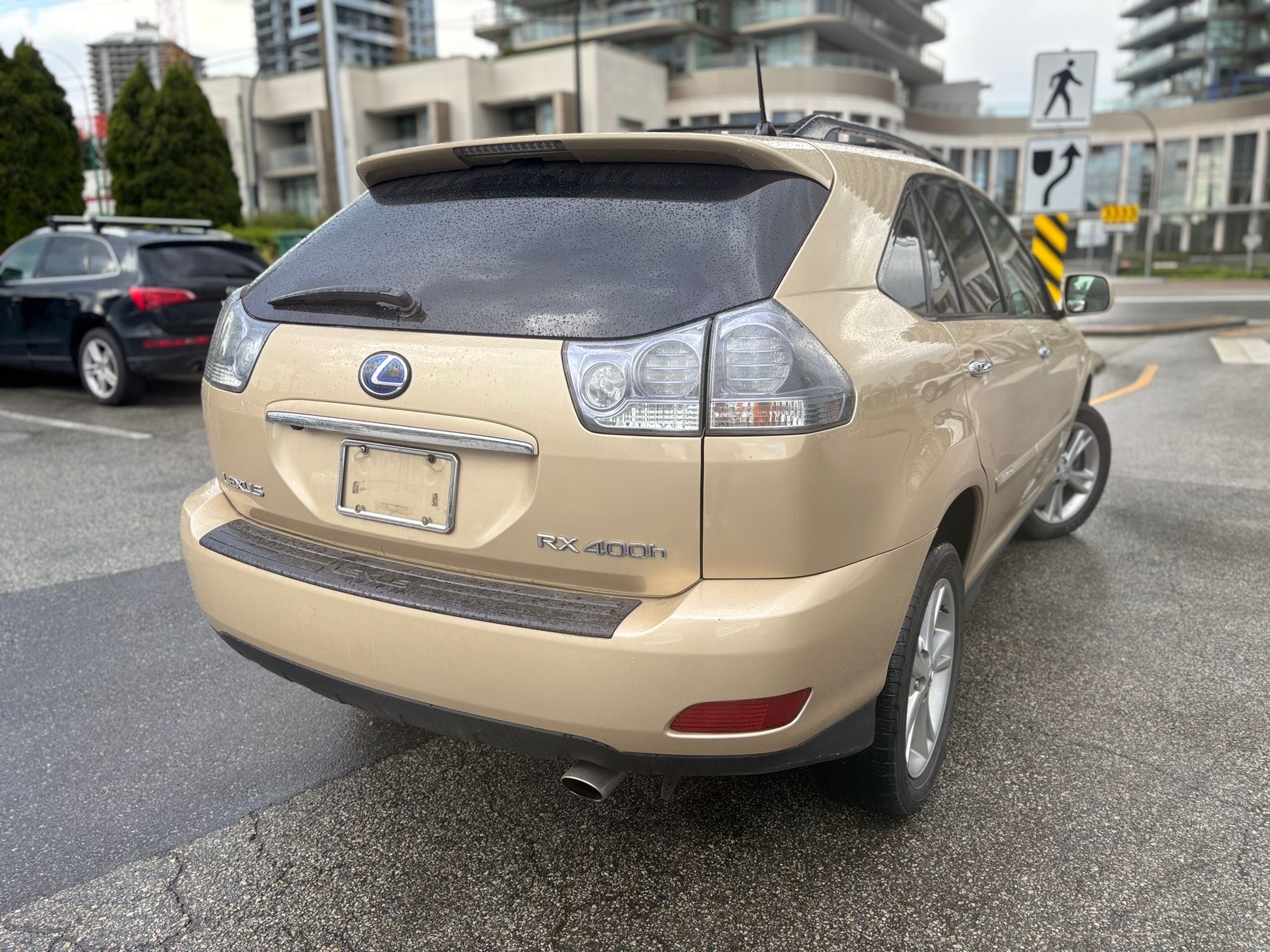 /canwestautoinc/2008-Lexus-RX400h-1621830591079787.jpg