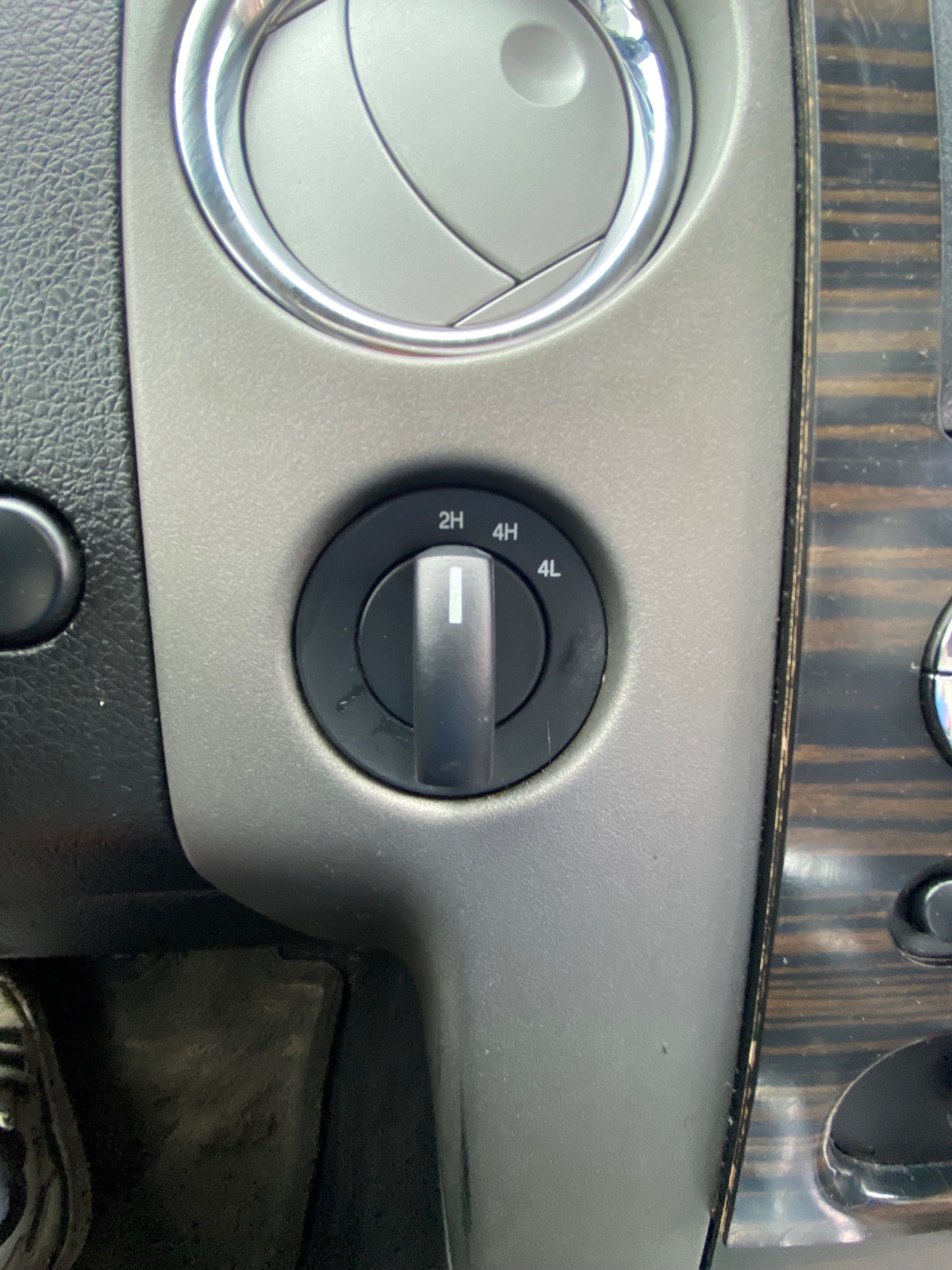/canwestautoinc/2008-Lincoln-MarkLT-4092352699897339.jpg