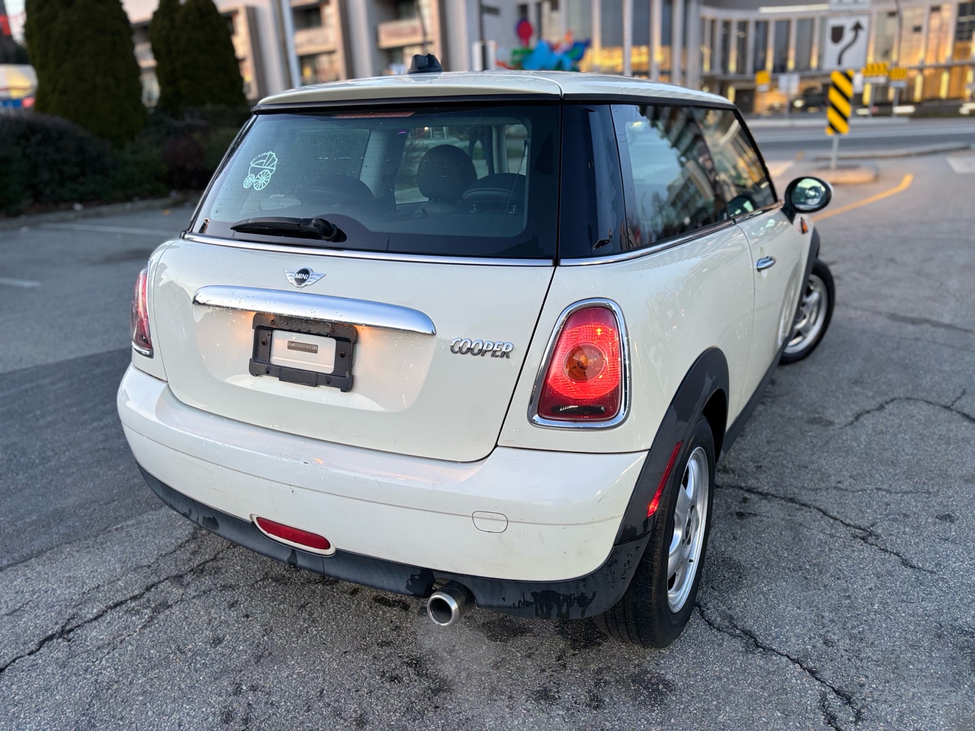 /canwestautoinc/2008-MINI-CooperHardtop-6926034221558028.jpg