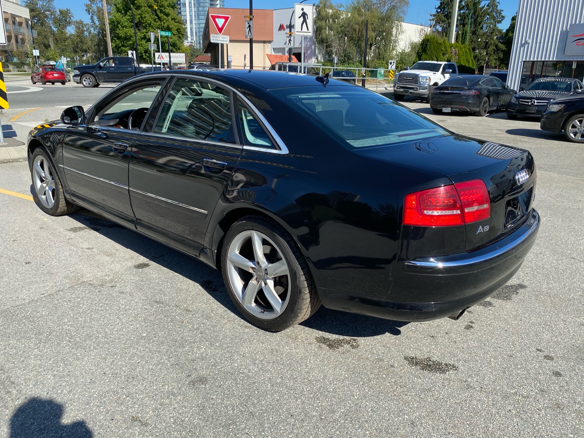 /canwestautoinc/2009-Audi-A8-3012234304446886.jpg