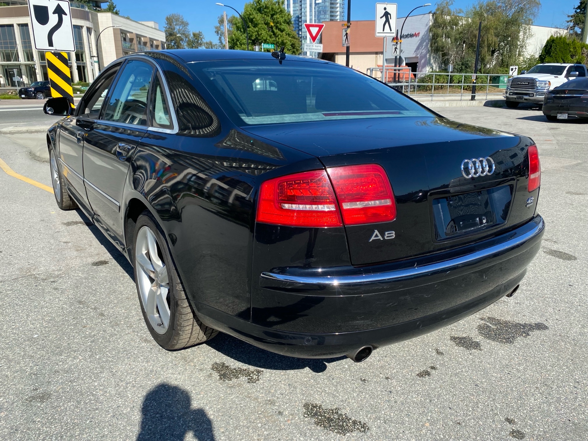 /canwestautoinc/2009-Audi-A8-9075257924342663.jpg