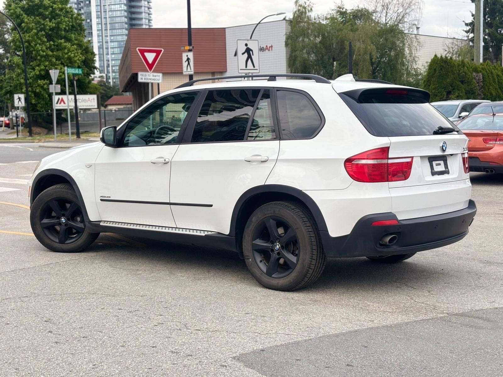 /canwestautoinc/2009-BMW-X5-039633341105934417.jpg