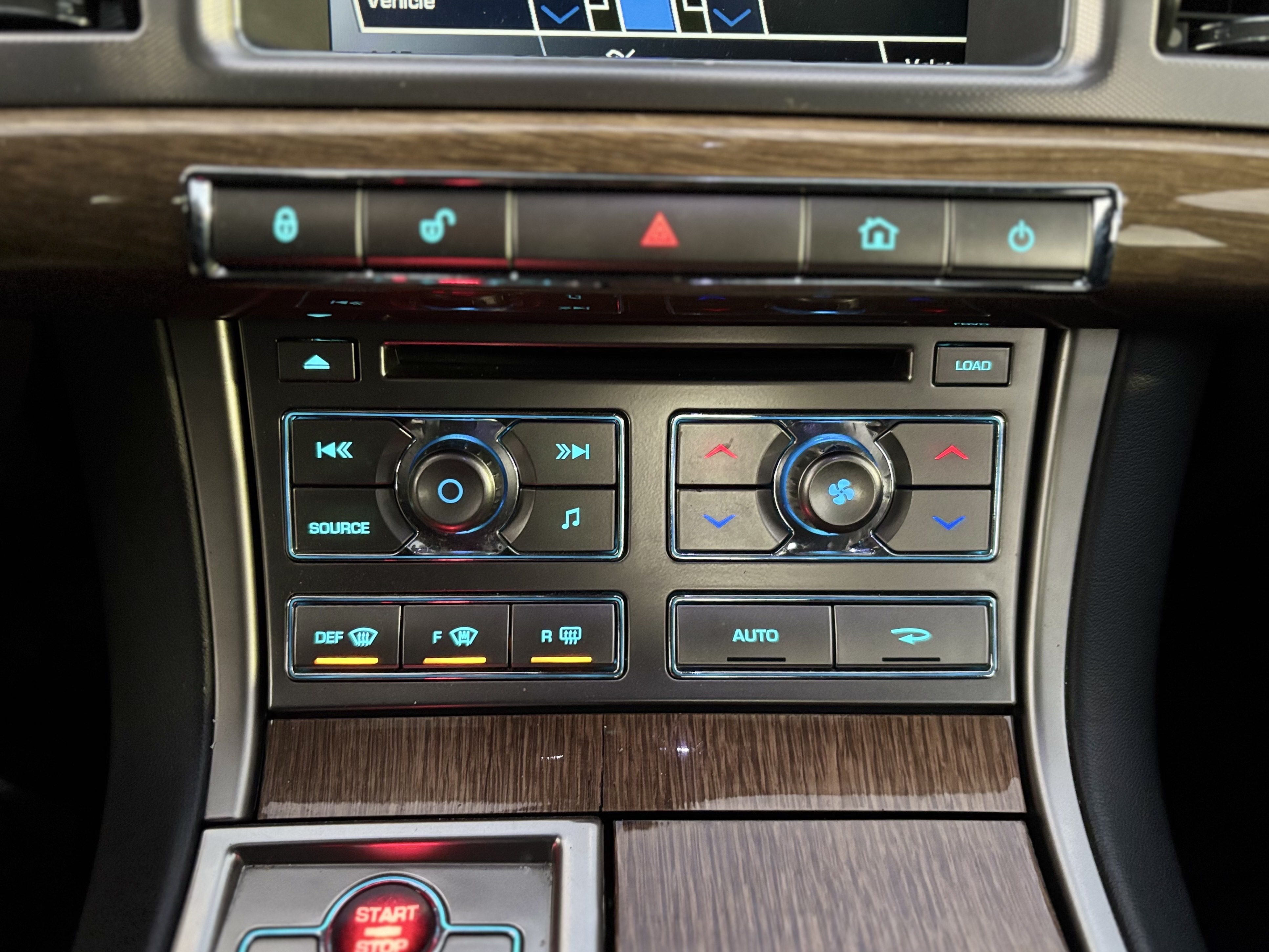 /canwestautoinc/2009-Jaguar-XF-9731868505651864.jpg