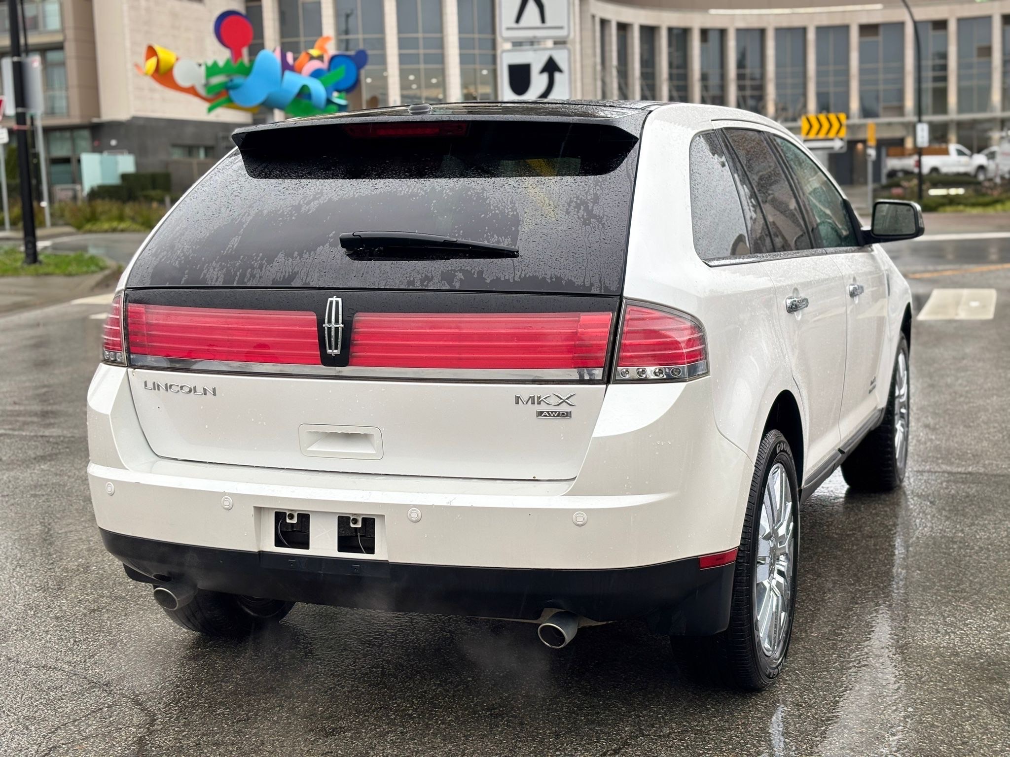 /canwestautoinc/2009-Lincoln-MKX-267416587833164.jpg