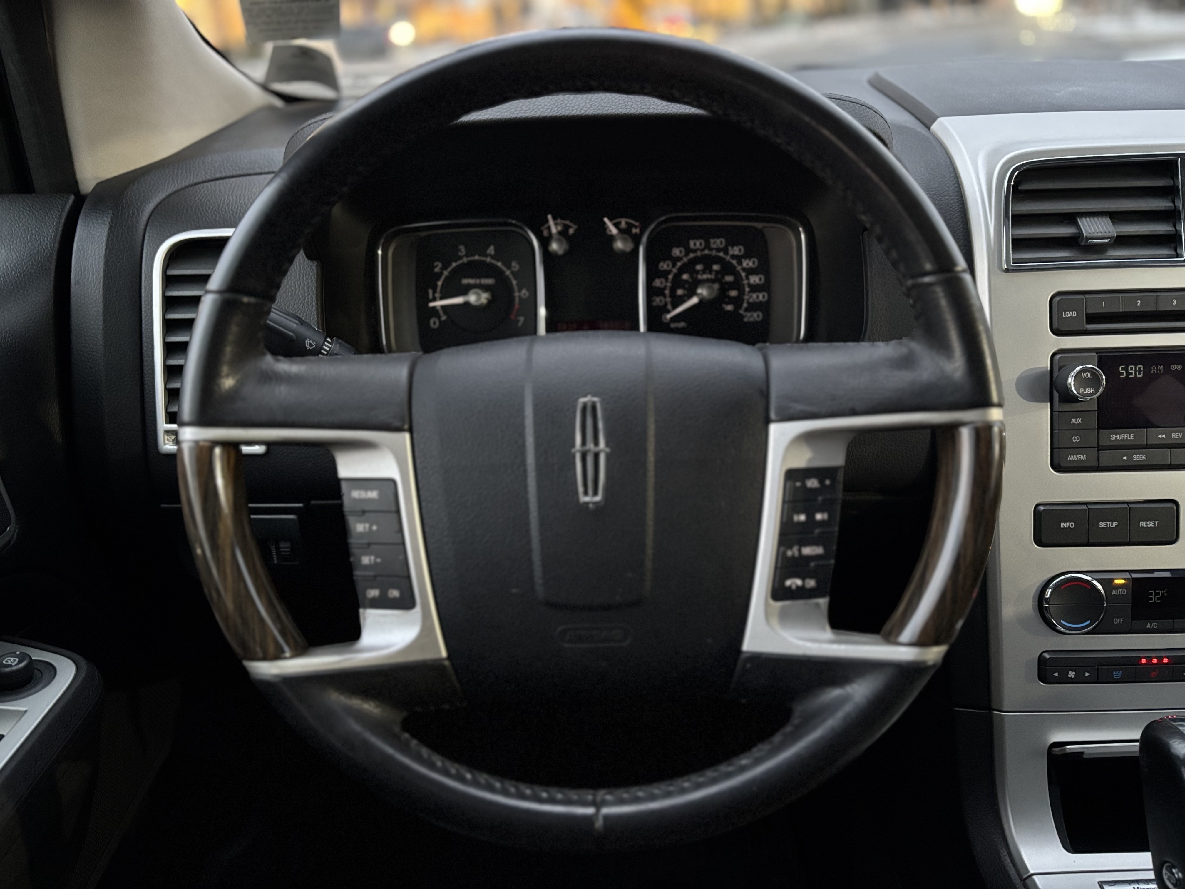 /canwestautoinc/2009-Lincoln-MKX-277394012532874.jpg